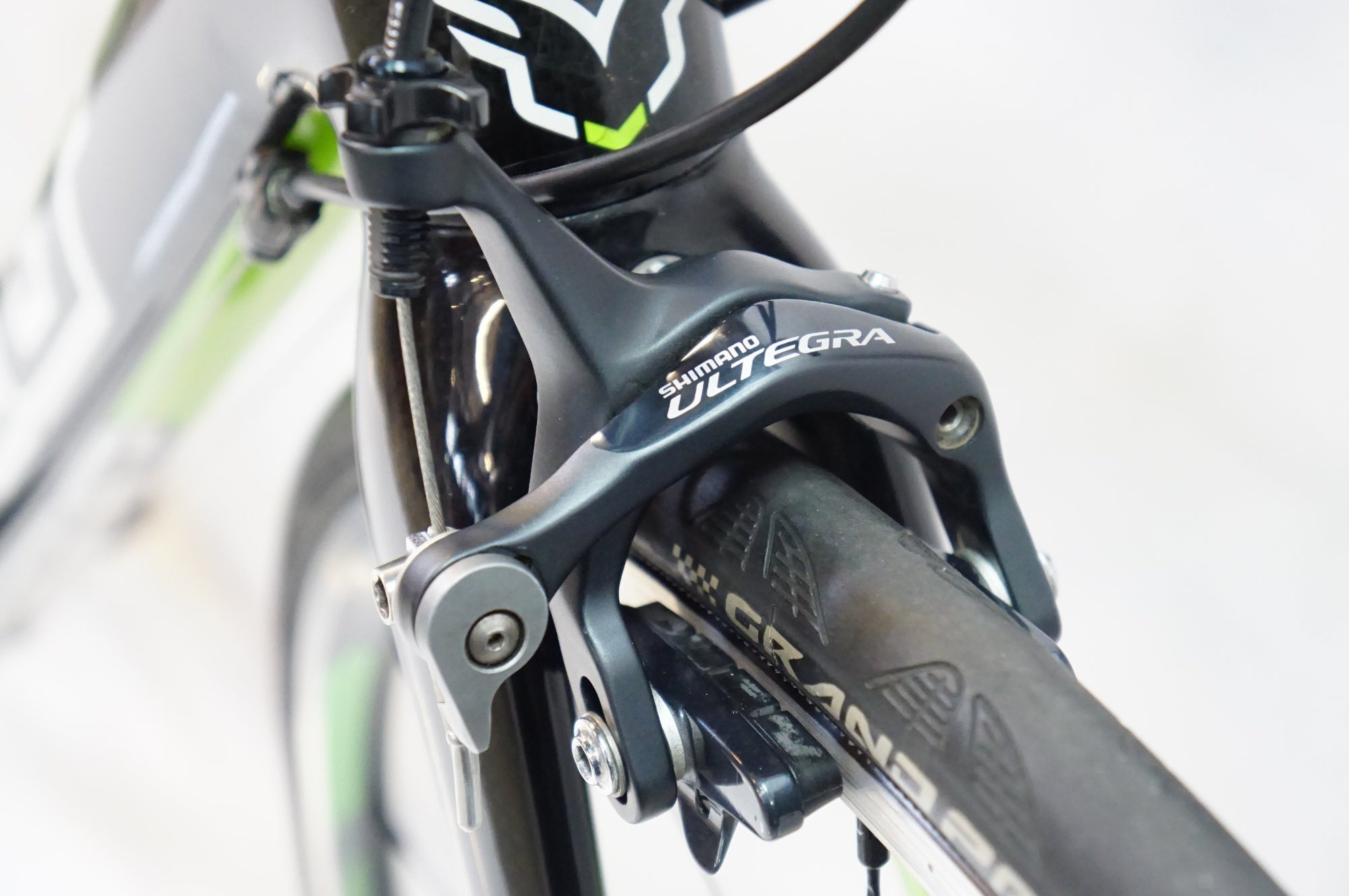 ロードバイク2013年式 FELT f4 team issue FELT(フェルト) F4 TEAM ISSUE フルカーボンフレーム 20speed ロード
