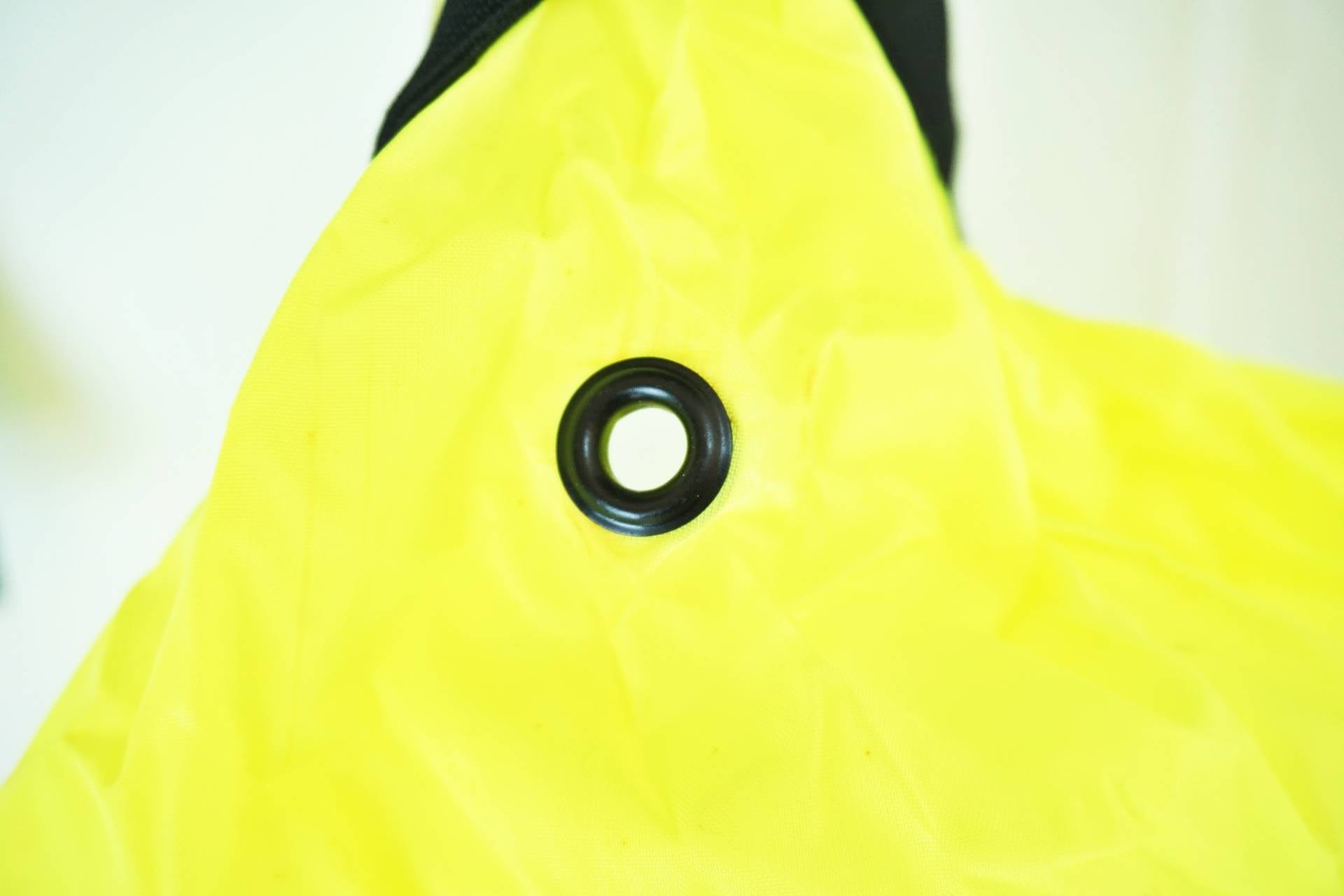 DEUTER 「ドイター」 RACE X AIR 14L バックパック / 有明ガーデン店