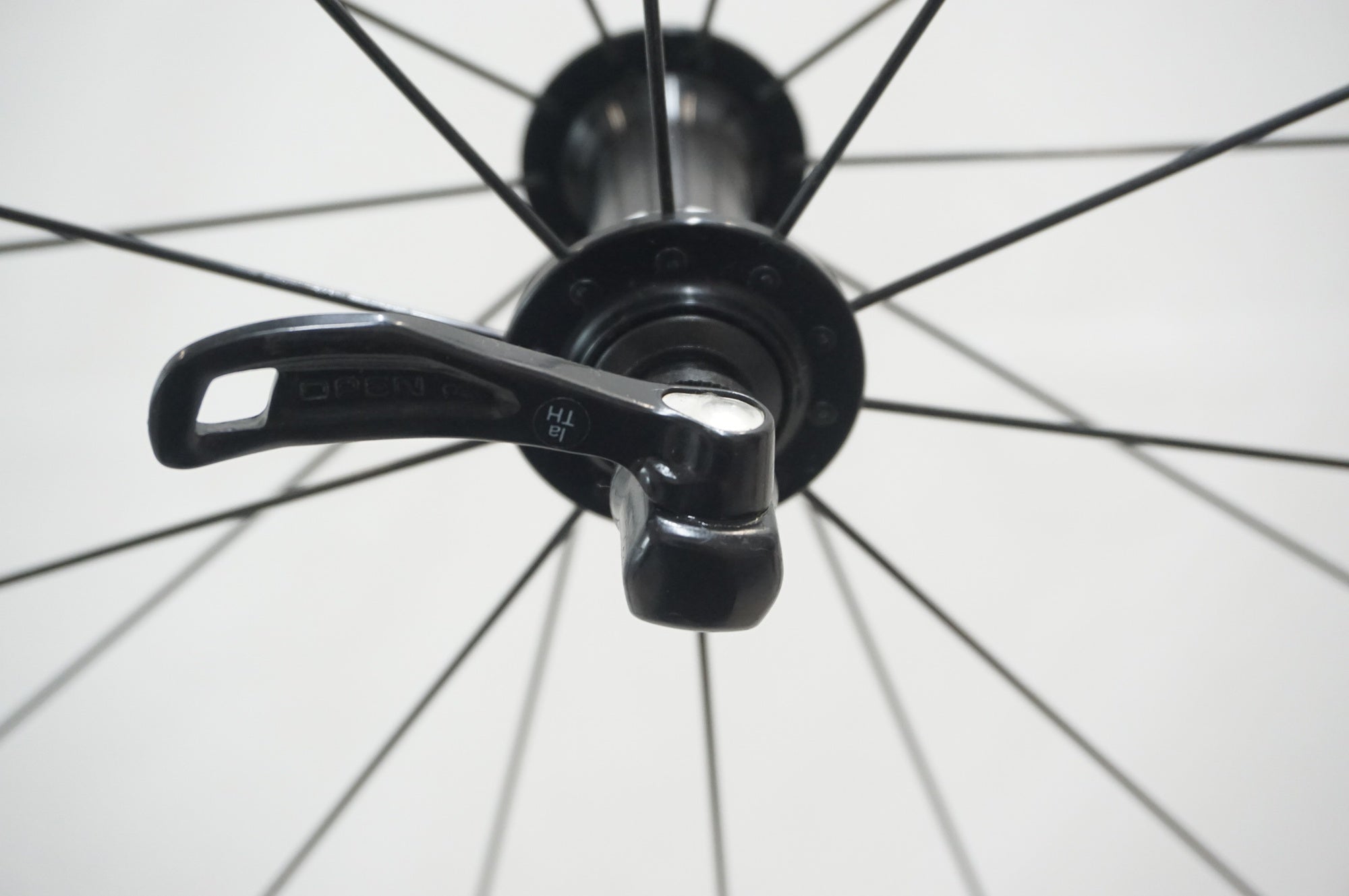 Amazon | シマノ(SHIMANO) ロードホイール WH-RS300-F フロント