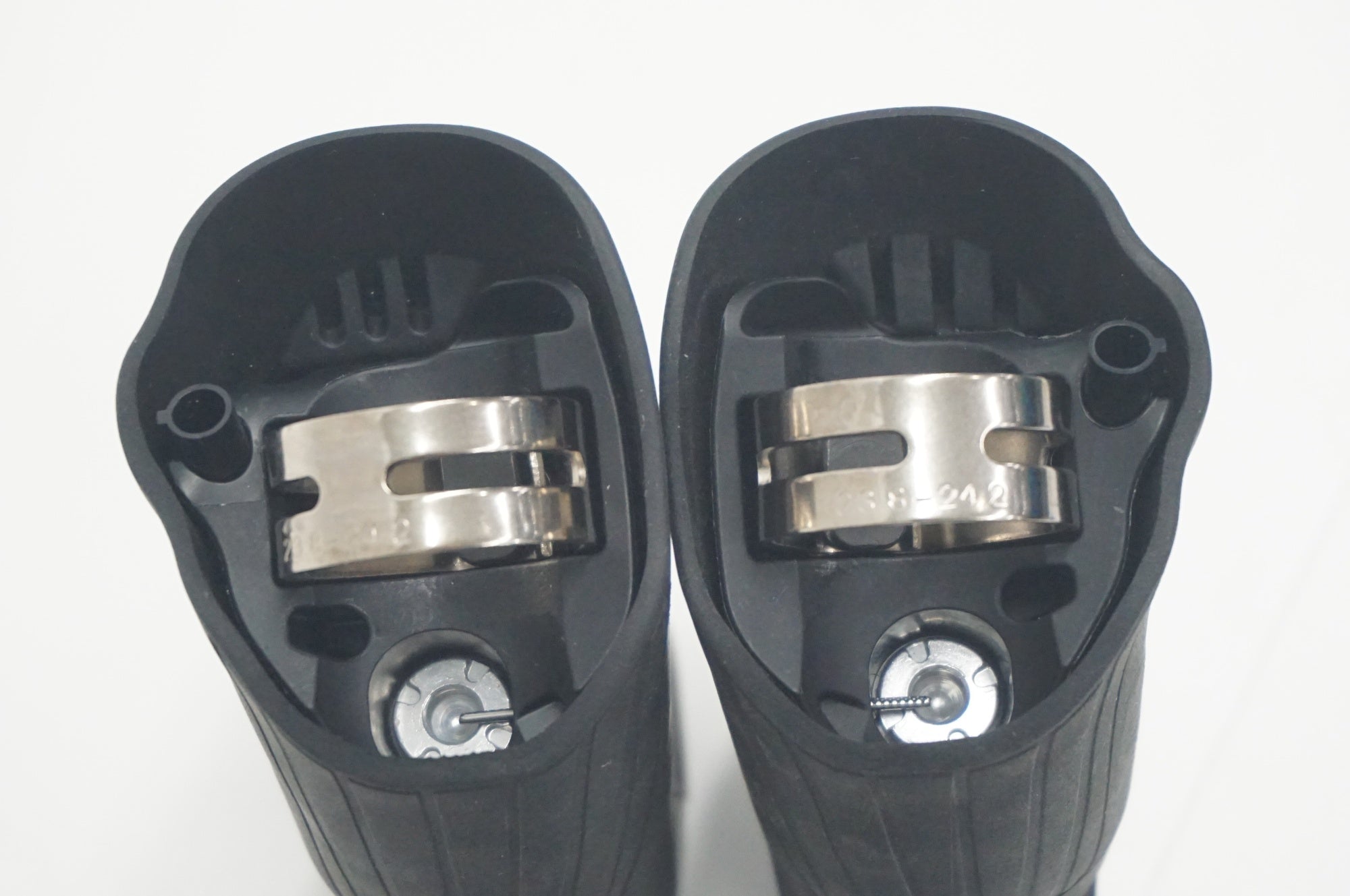 SHIMANO 「シマノ」 105 ST-R7000 デュアルコントロールレバー / 福岡