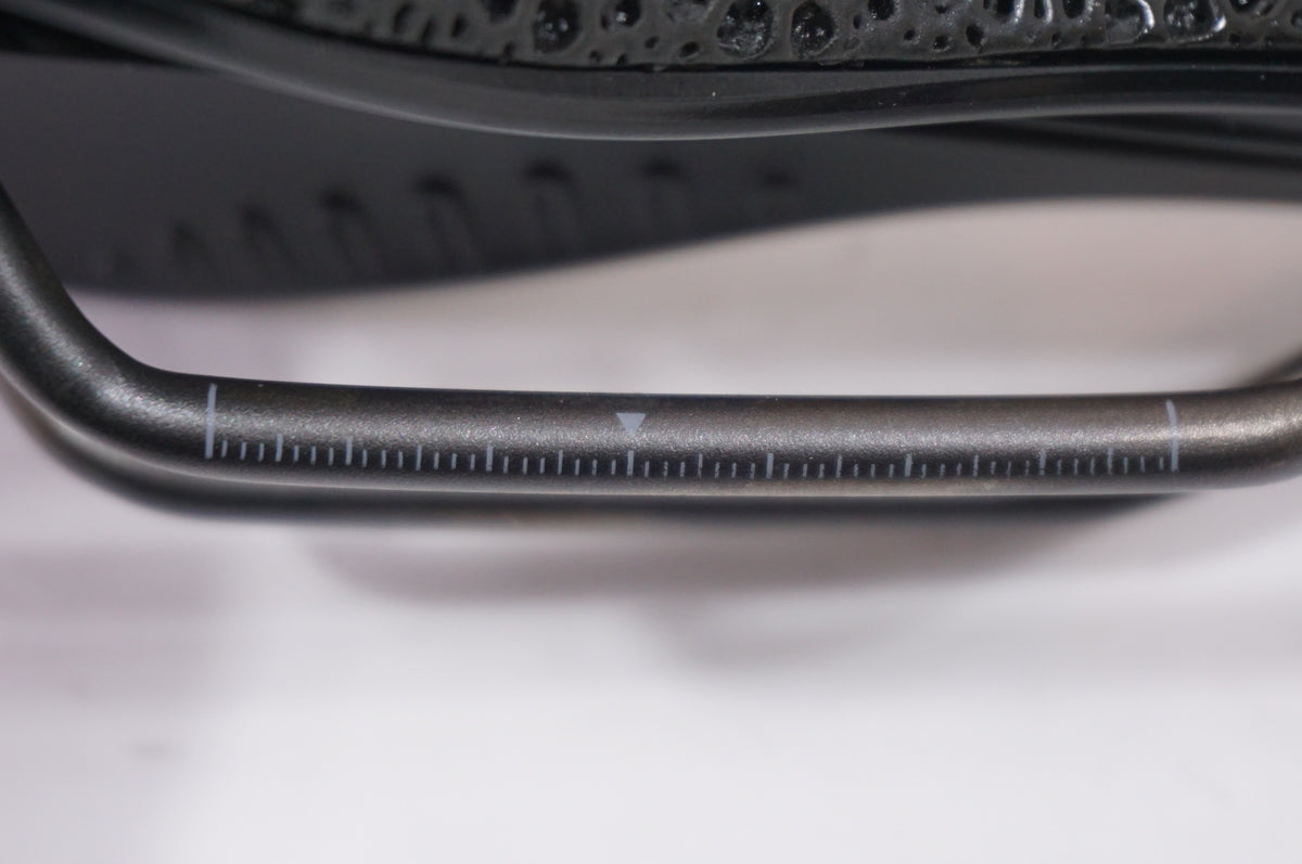 FIZIK 「フィジーク」 ANTARES VERSUS EVO R3 ADAPTIVE サドル / 世田谷店
