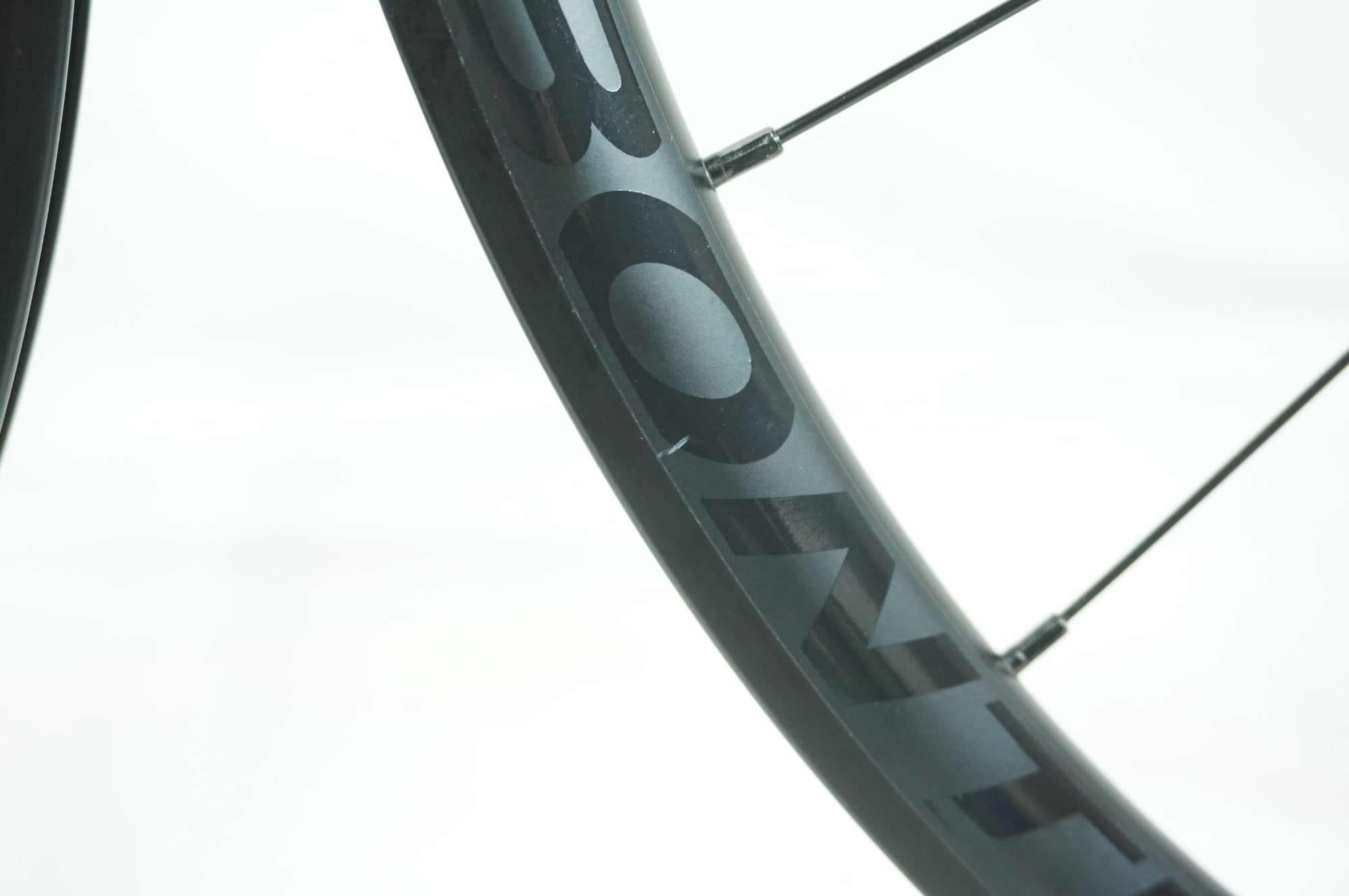 BONTRAGER 「ボントレガー」 AFFINITY TLR DISC SHIMANO 11s ホイール
