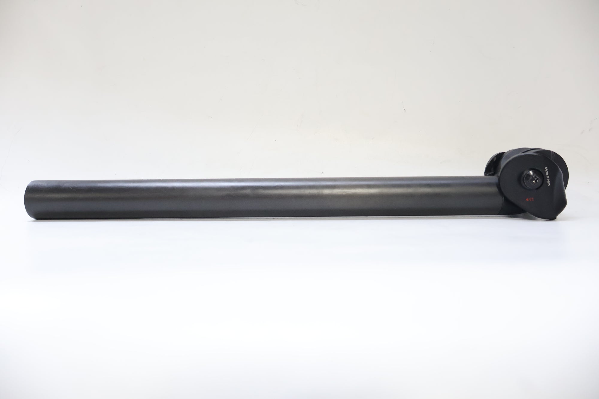 3T 「スリーティー」 ZERO 25 TEAM STEALTH Φ27.2 350mm カーボンシートポスト / 高知店