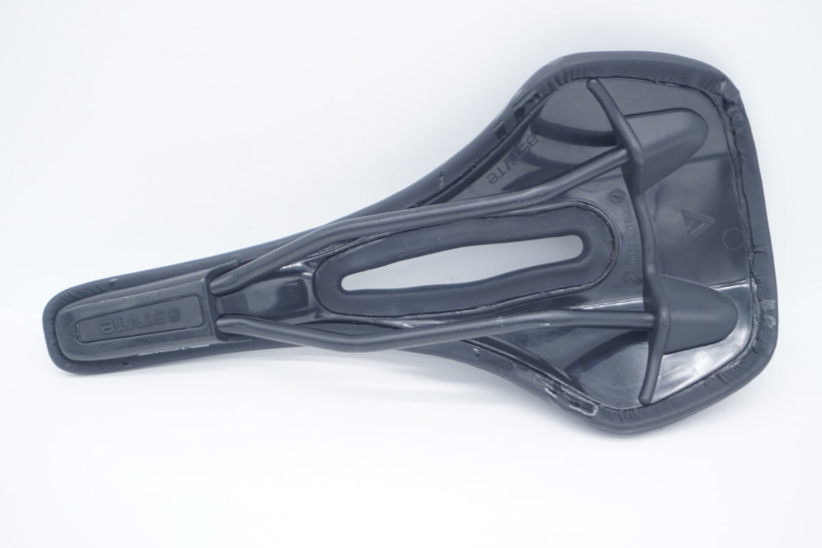 ASTUTE 「アスチュート」 STAR サドル / 滋賀大津店