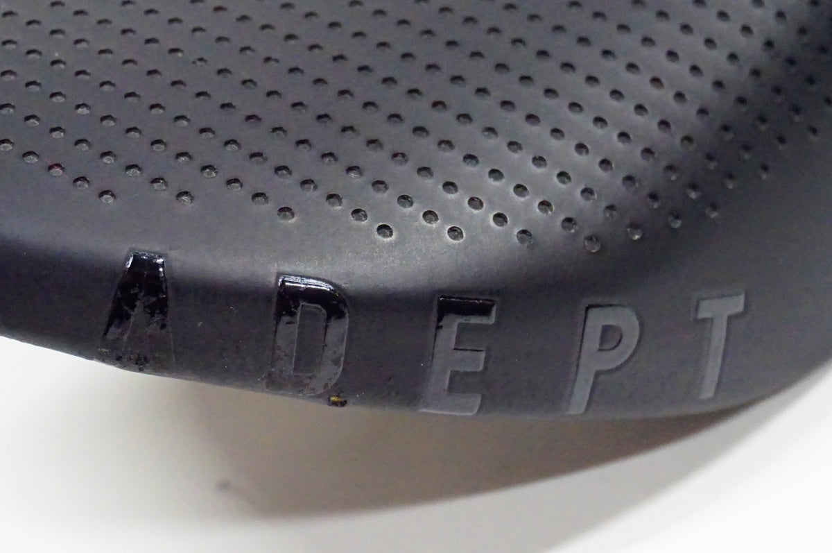 ADEPT 「アデプト」 サドル / 名古屋大須店