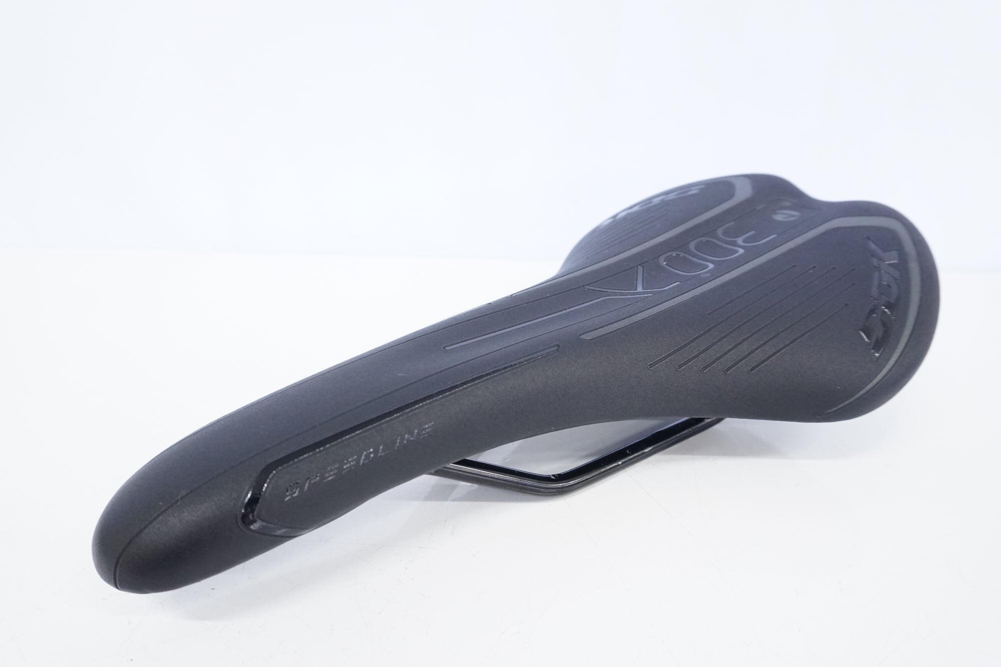 DDK 「ディーディーケー」 300K サドル / 浜松店