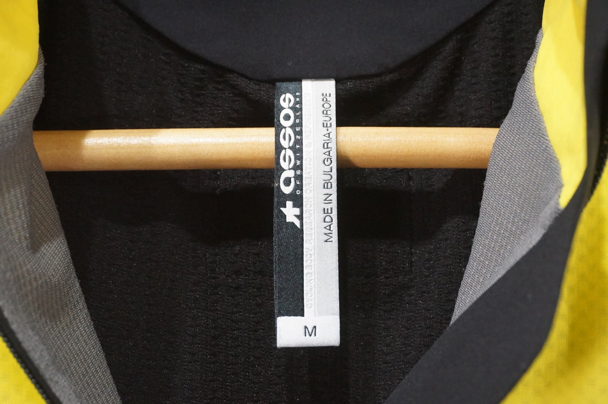 ASSOS 「アソス」 Mサイズ ベスト / AKIBA店