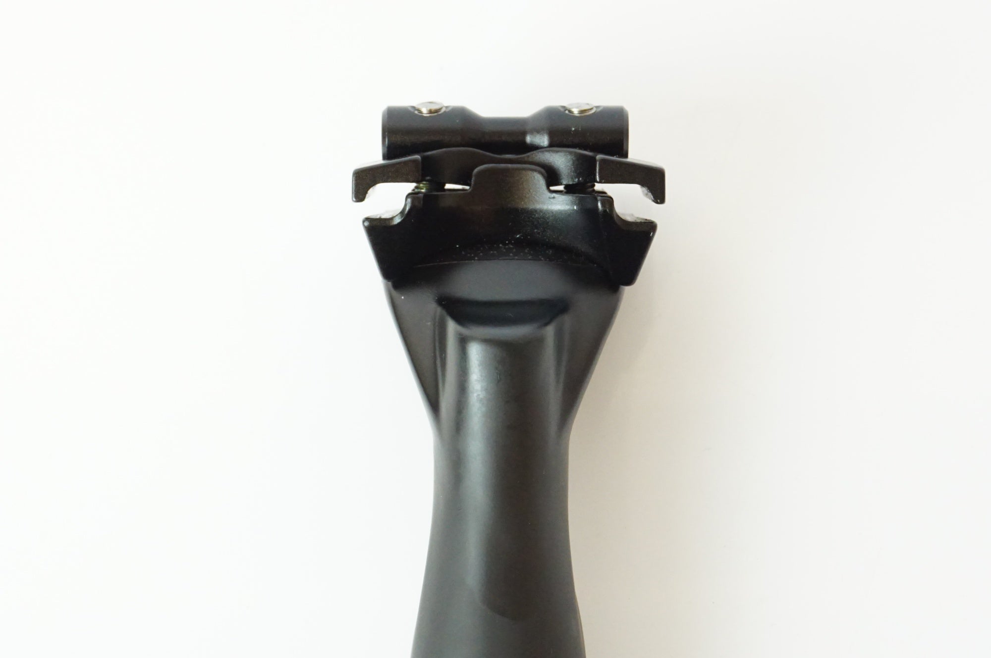3T 「スリーティー」 STYLUS 0 LTD φ31.6 350mm シートポスト / 浜松店