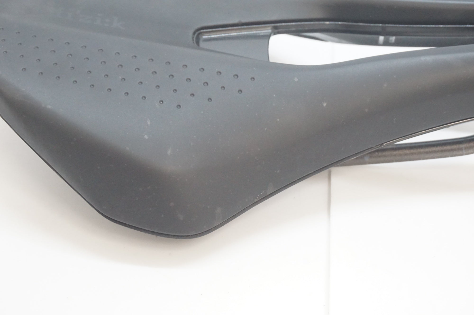 FIZIK 「フィジーク」 TEMPO ARGO R3 サドル / 福岡店