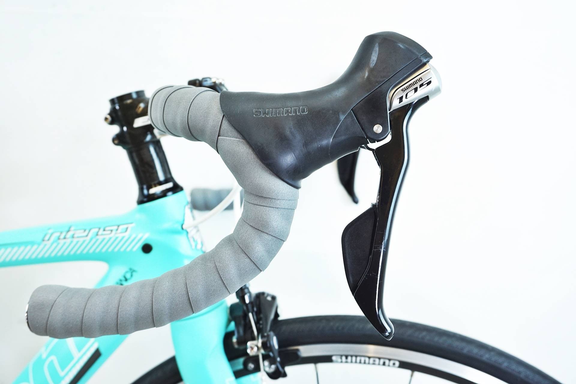 BIANCHI 「ビアンキ」 DAMA BIANCA INTENSO 105 2017年モデル ロードバイク / 有明ガーデン店