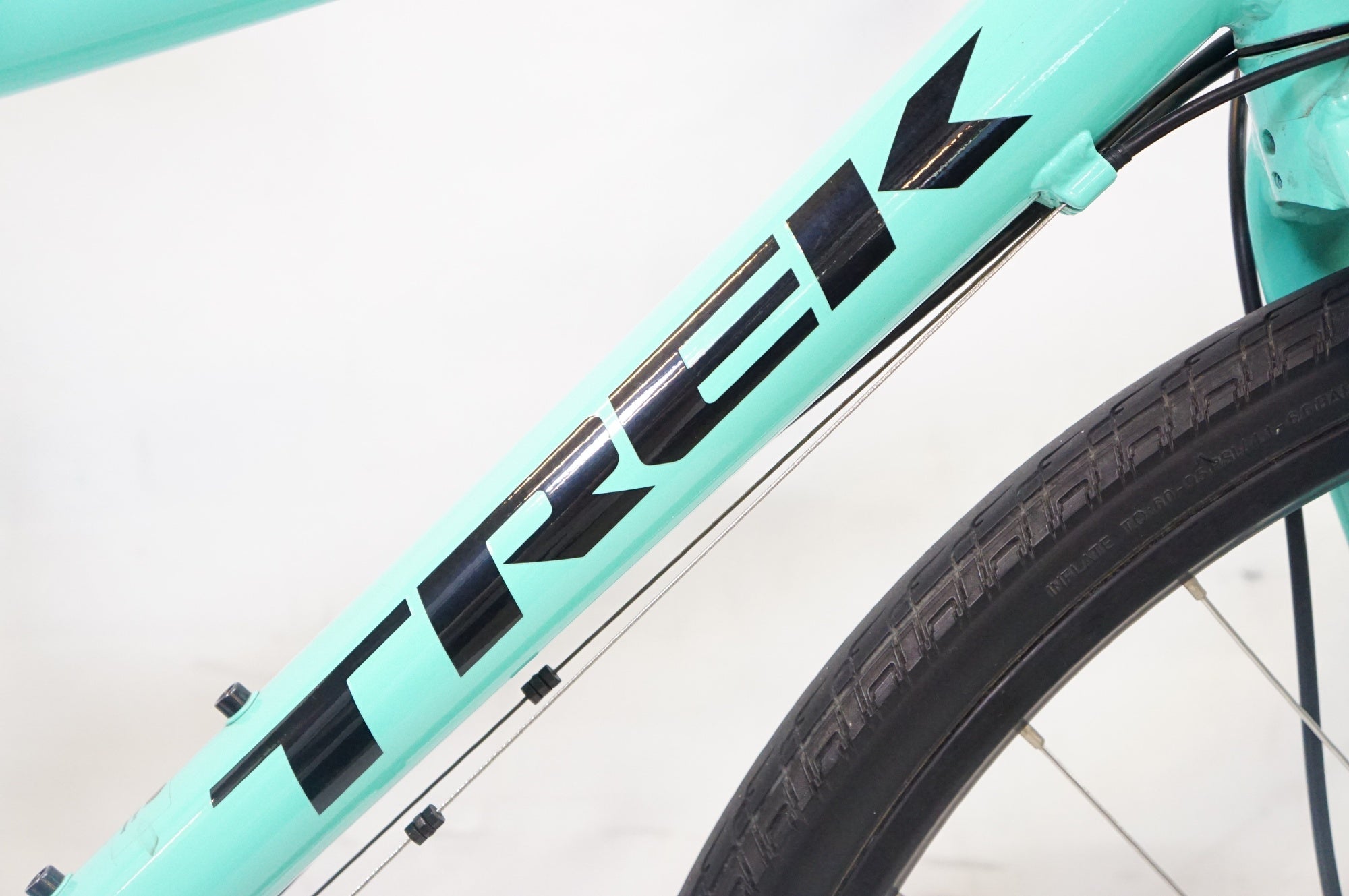 TREK 「トレック」 FX 2 WOMEN'S (WSD) DISC 2019年モデル クロス