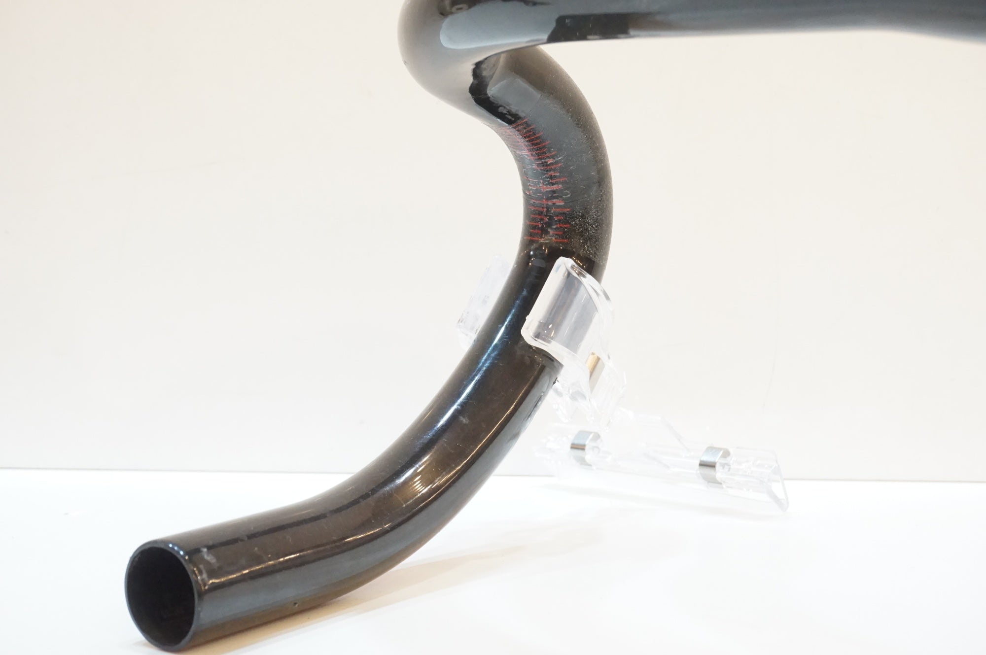 3T 「スリーティー」 ERGOSLIM TEAM 420mm φ31.8 ハンドル / 浦和ベース