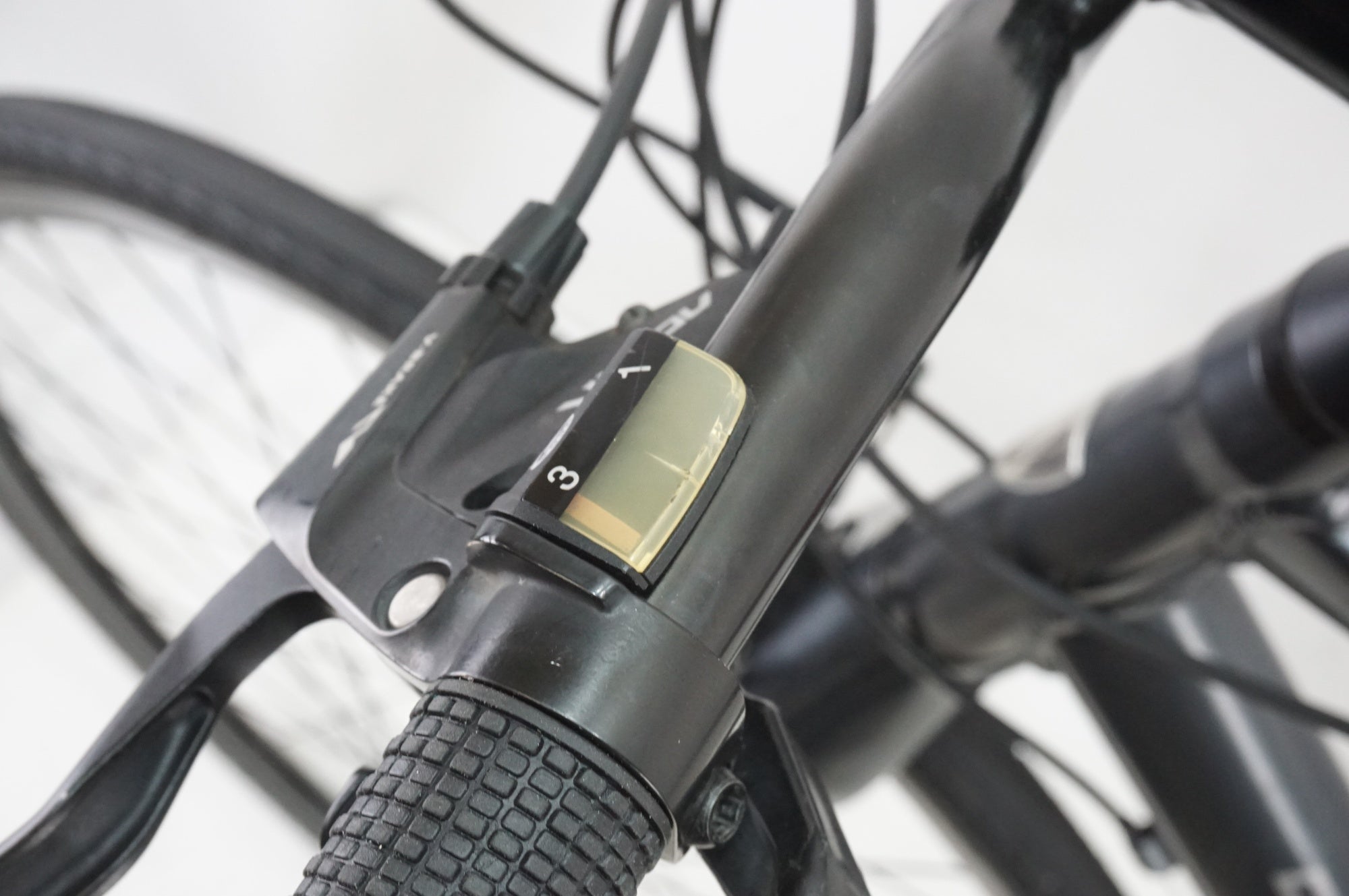 緊急値下げ　ジャンク品　TREK 7.4 クロスバイク　埼玉引き取り 緊急値下げ ジャンク品 TREK 7.4 クロスバイク 埼玉引き取り