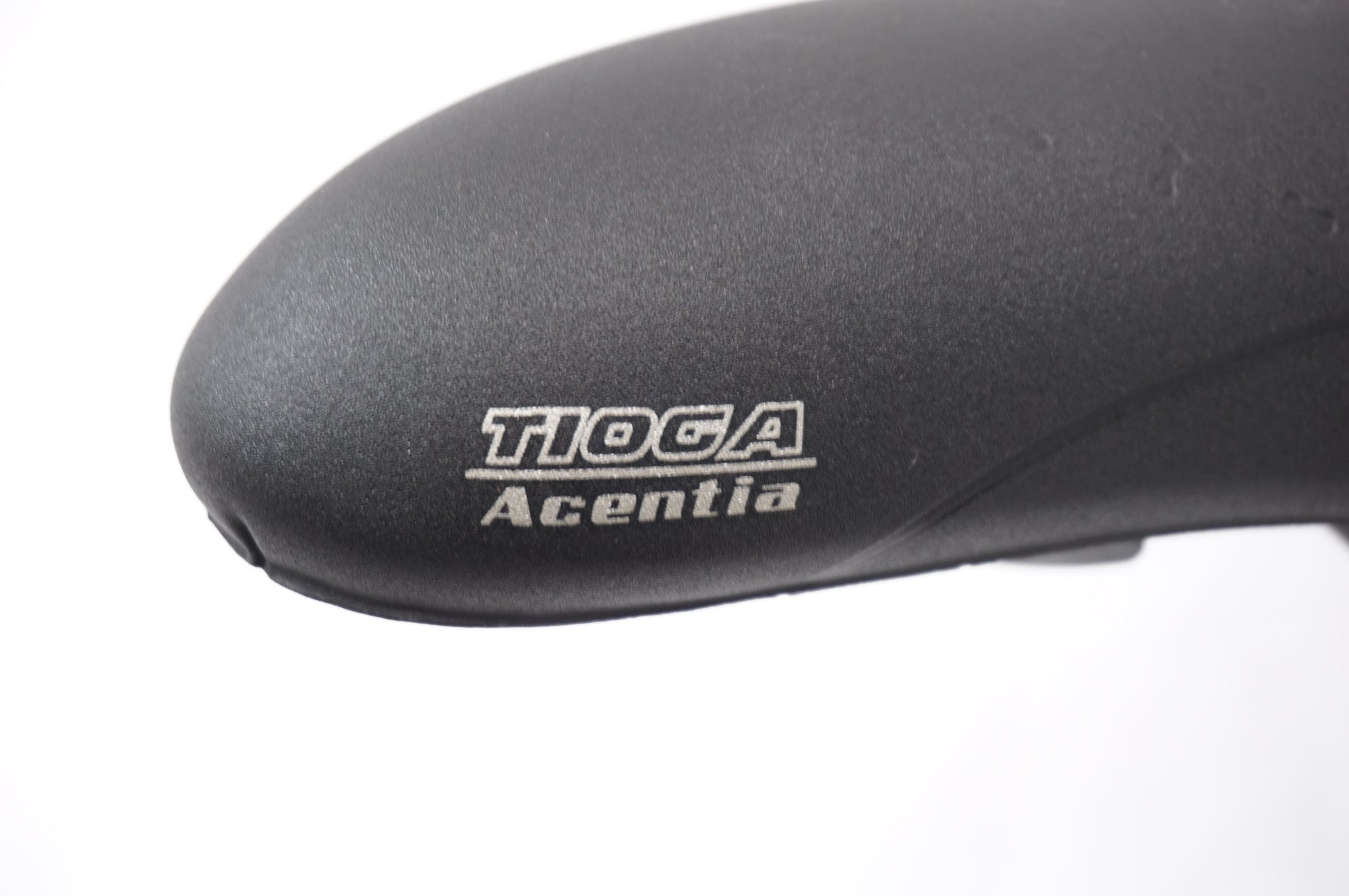 TIOGA 「タイオガ」 ACENTIA URBAN サドル / 世田谷店