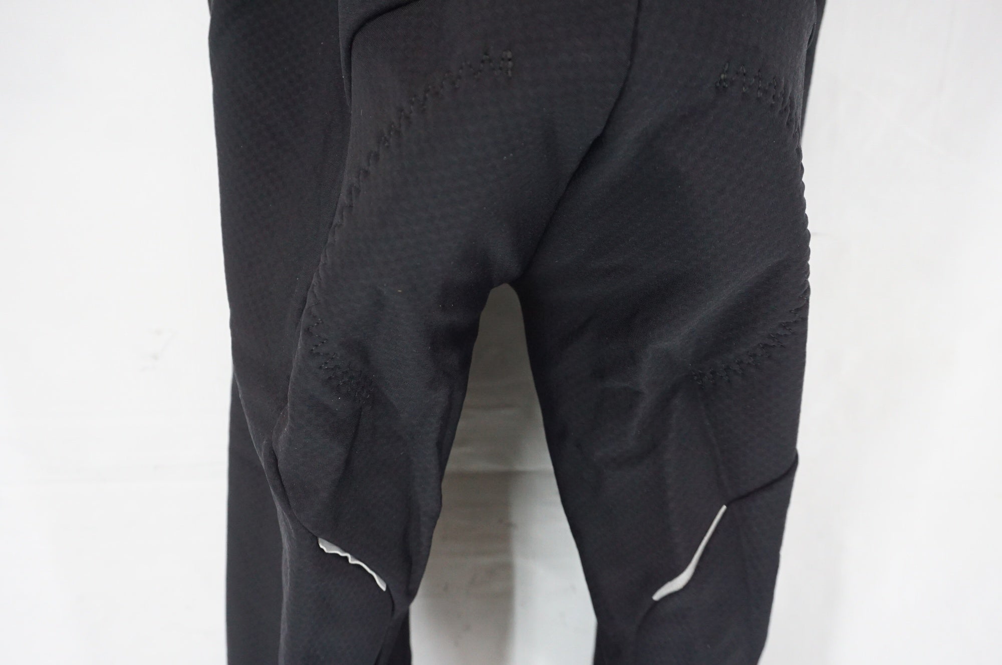 ASSOS 「アソス」 TK.TIBURU S7 Lサイズ ビブショーツ / 阪急塚口店