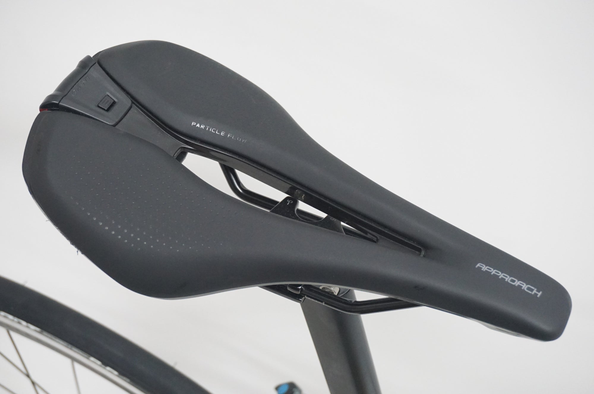 GIANT 「ジャイアント」 TCR ADVANCED 3 LTD 2025年モデル ロード