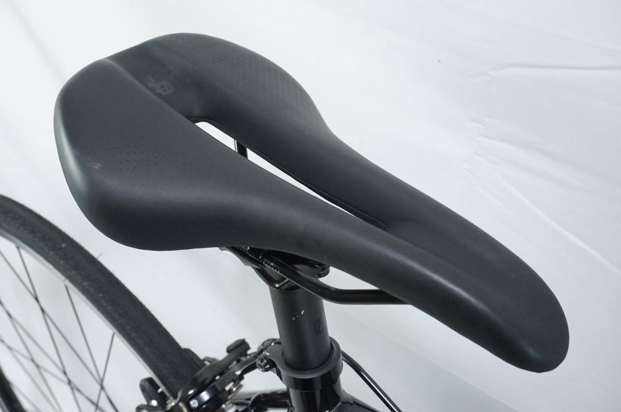TREK 「トレック」 DOMANE AL2 RIM 2022年モデル ロードバイク / 中目黒店