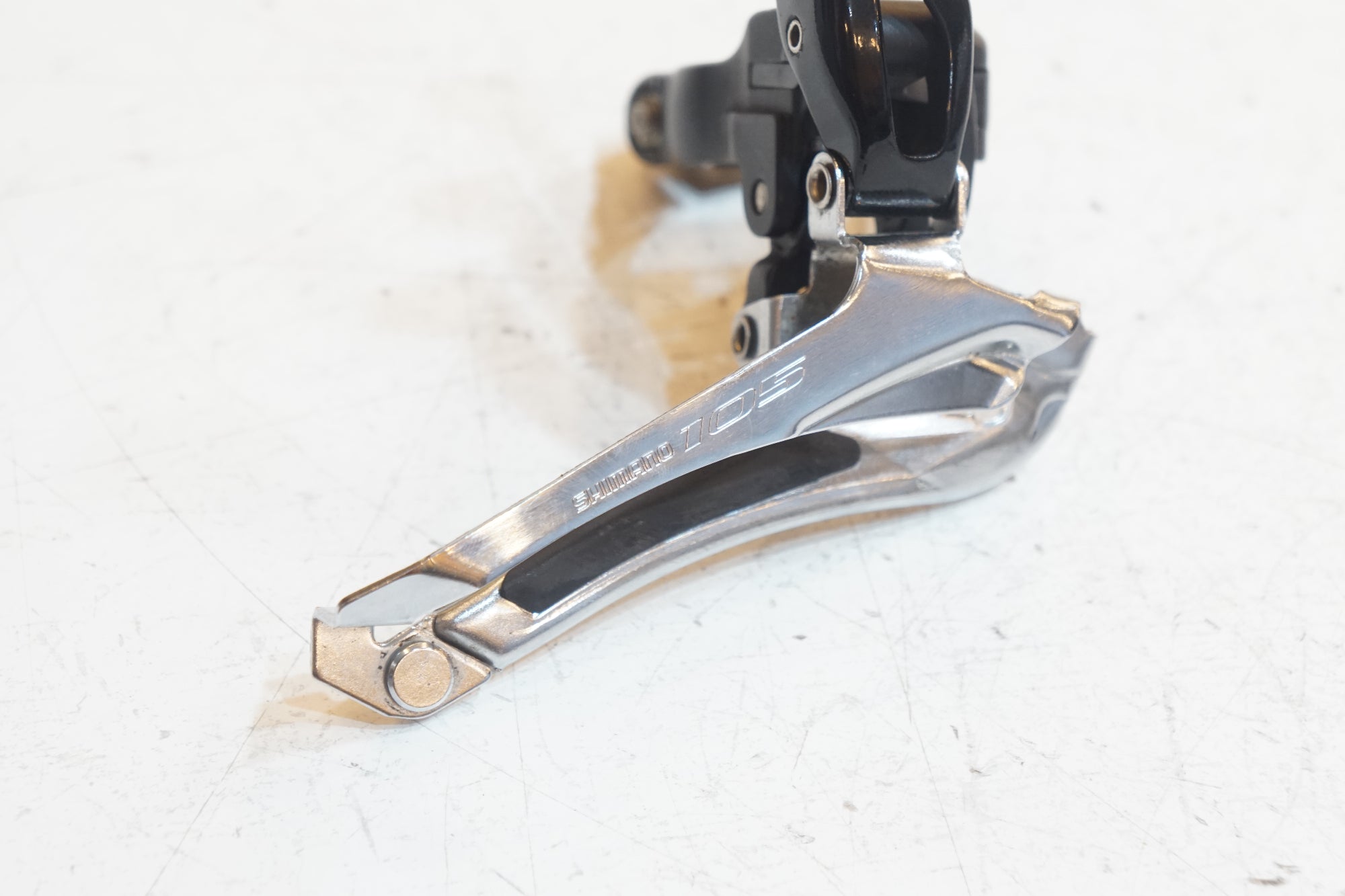 SHIMANO 「シマノ」 105 FD-5800 フロントディレイラー / バイチャリ浦和ベース