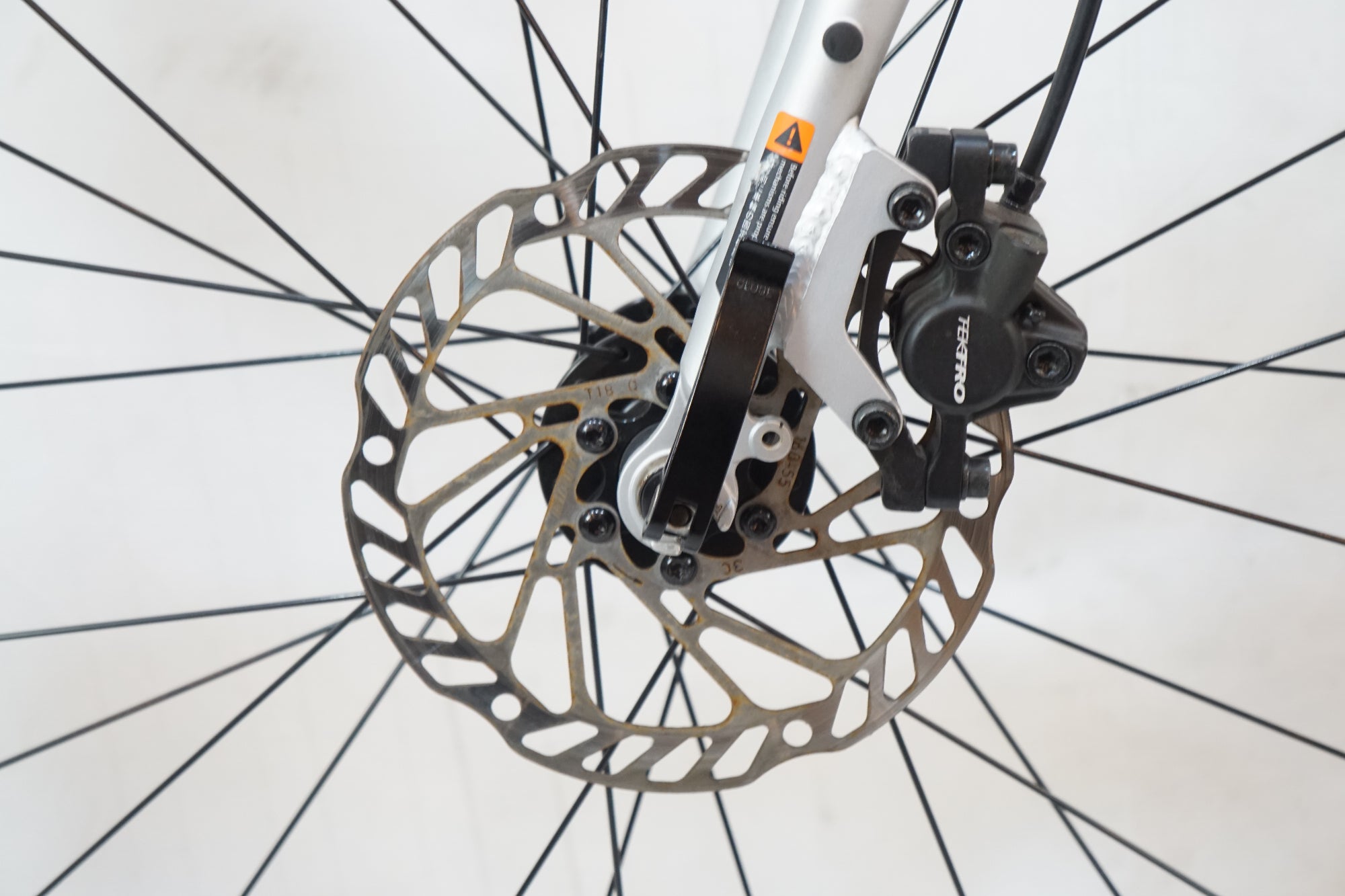 GIANT 「ジャイアント」 ESCAPE R DISC 2025年モデル クロスバイク / バイチャリ浦和ベース