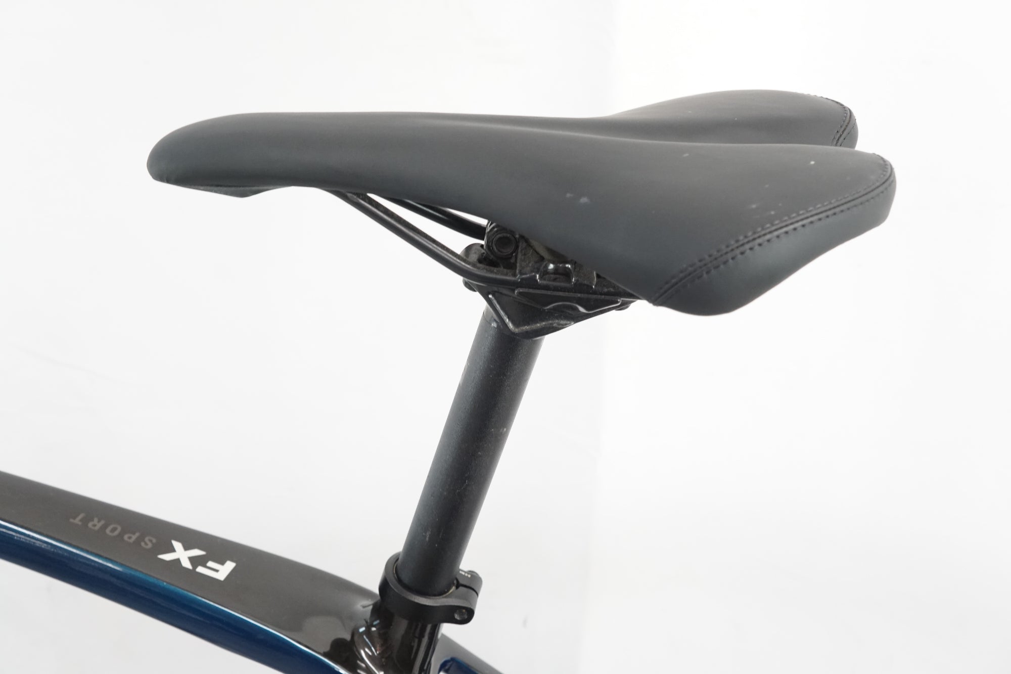 TREK 「トレック」 FX SPORT4 2022年モデル クロスバイク / バイチャリ浦和ベース ｜ バイチャリ公式オンラインショップ  【スポーツ自転車買取販売専門店】