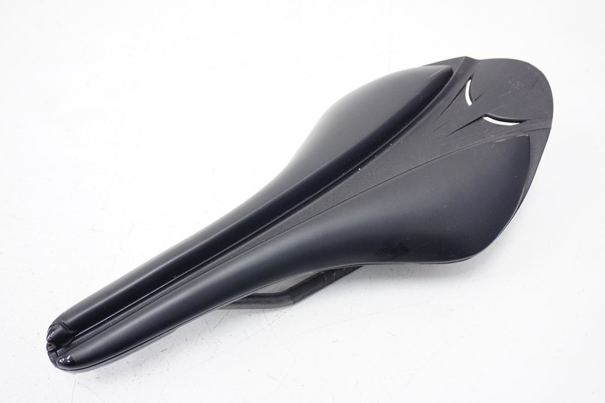 FIZIK「フィジーク」 ARIONE R1 VERSUS EVO カーボンレール サドル / 浜松店