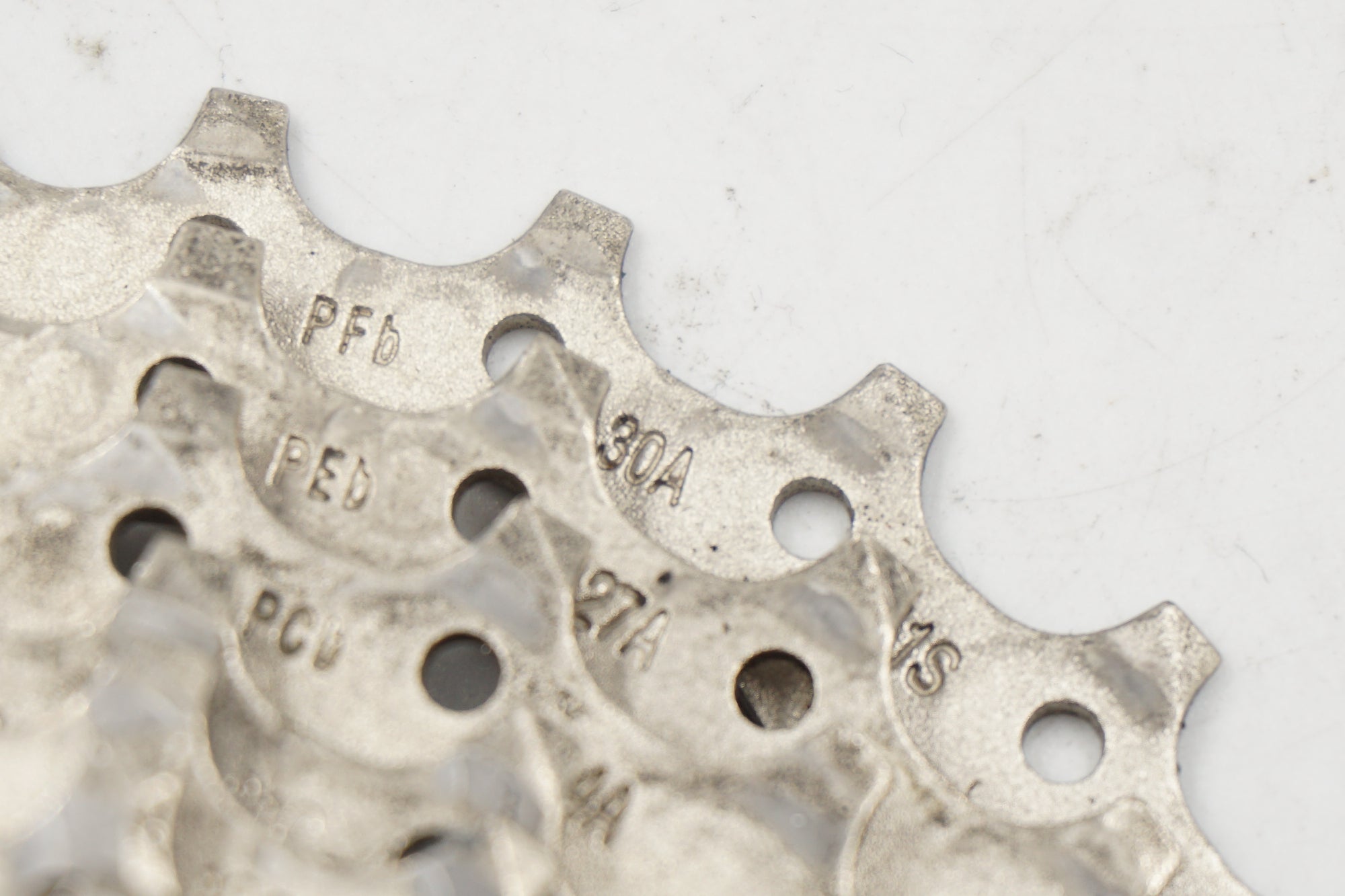 SHIMANO 「シマノ」 ULTEGRA CS-R8000 11-30T スプロケット