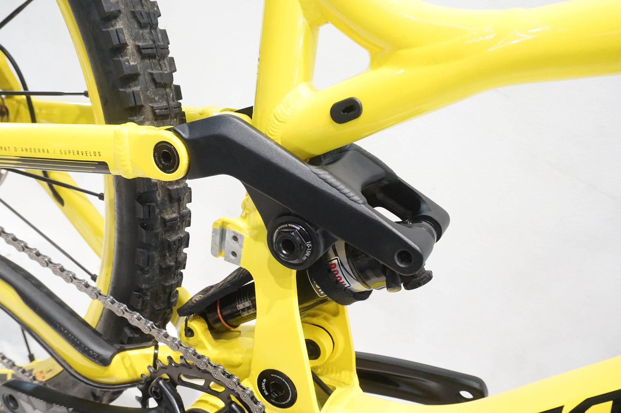 COMMENCAL 「コメンサル」 META AM V3 2017年モデル マウンテンバイク