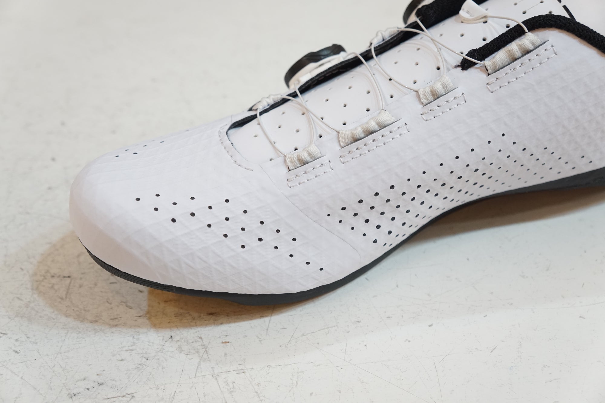 GIRO 「ジロ」 REGIME 9.5 シューズ / バイチャリ浦和ベース