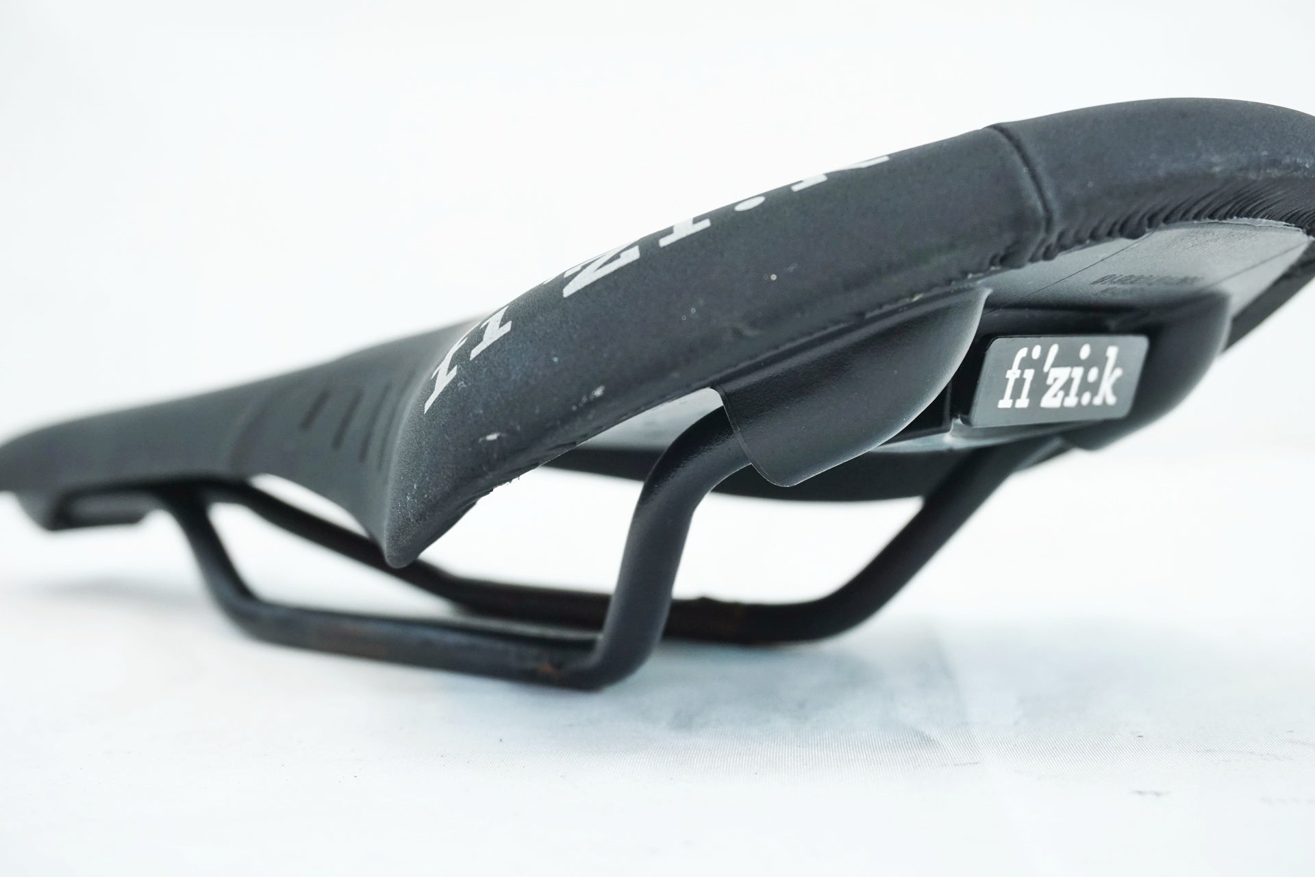 FIZIK 「フィジーク」 ANTARES R7 サドル / 有明ガーデン店