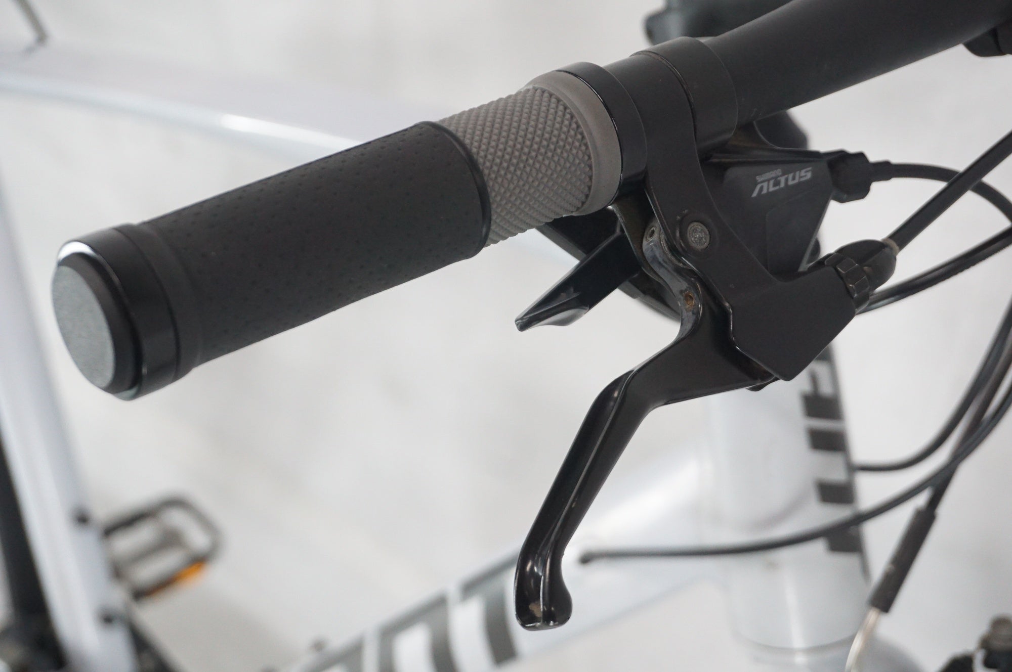 GIANT 「ジャイアント」 ESCAPE RX 3 2021年モデル クロスバイク / 阪急塚口店