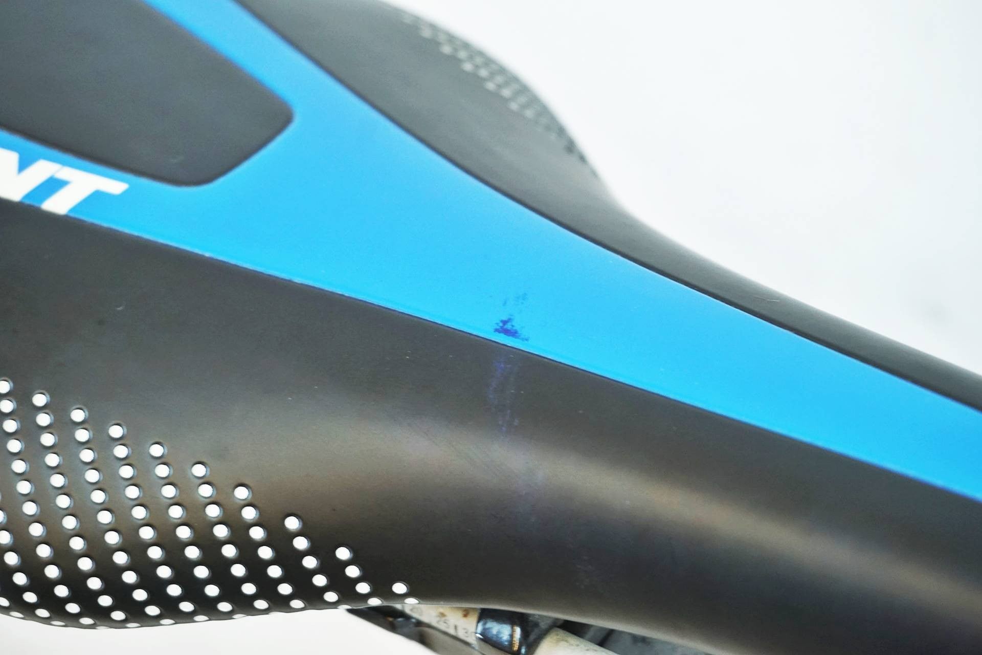 GIANT 「ジャイアント」 TCR 1 2015年モデル ロードバイク / 有明ガーデン店