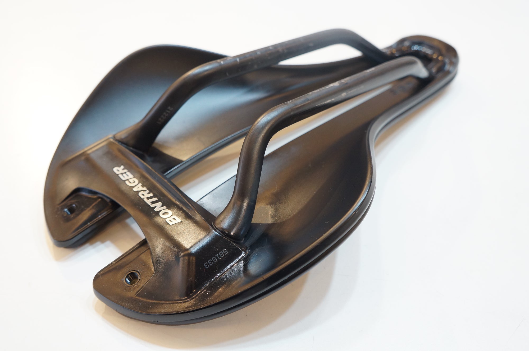 BONTRAGER 「ボントレガー」 AEOLUS PRO サドル / バイチャリ浦和