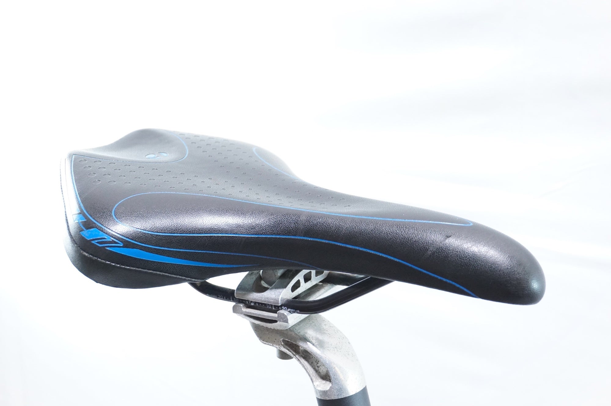 TREK 「トレック」 7.4FX DISC 2014年モデル クロスバイク / 中目黒店