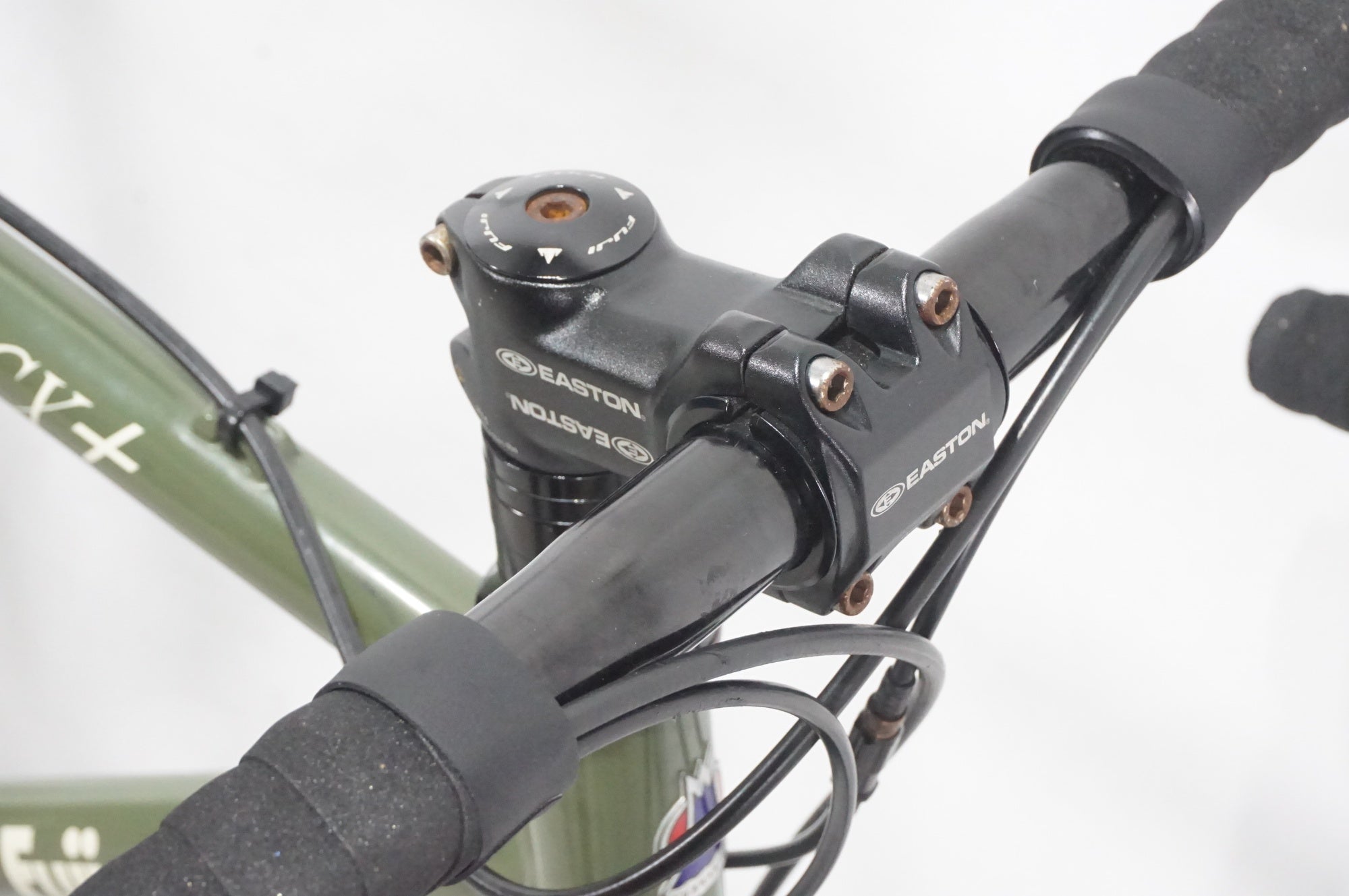 FUJI 「フジ」 FEATHER CX+ 2018年モデル グラベルロード / バイチャリ浦和ベース