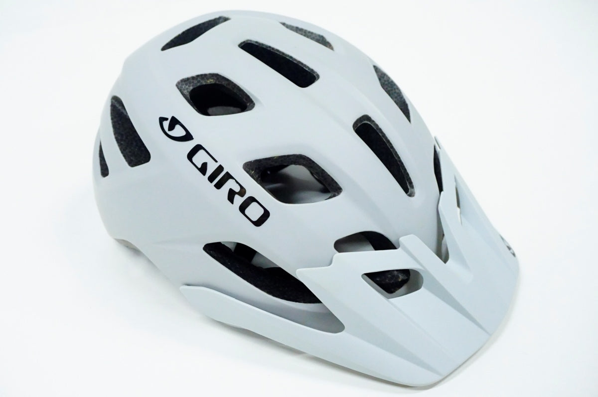GIRO 「ジロ」 FIXTURE 54-61cm ヘルメット / 名古屋大須店