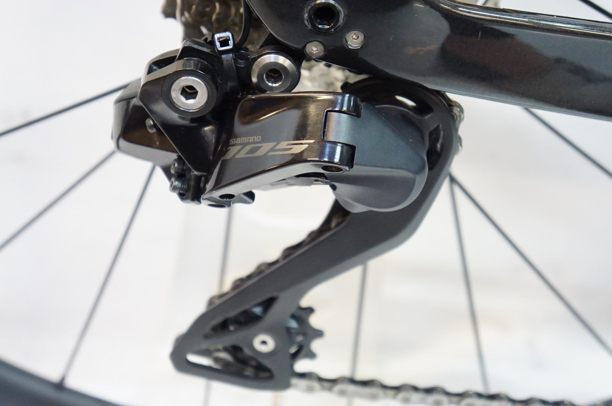 TREK 「トレック」 MADONE SL 6 Di2 (GEN 6) 2023年モデル ロードバイク / 熊谷本店