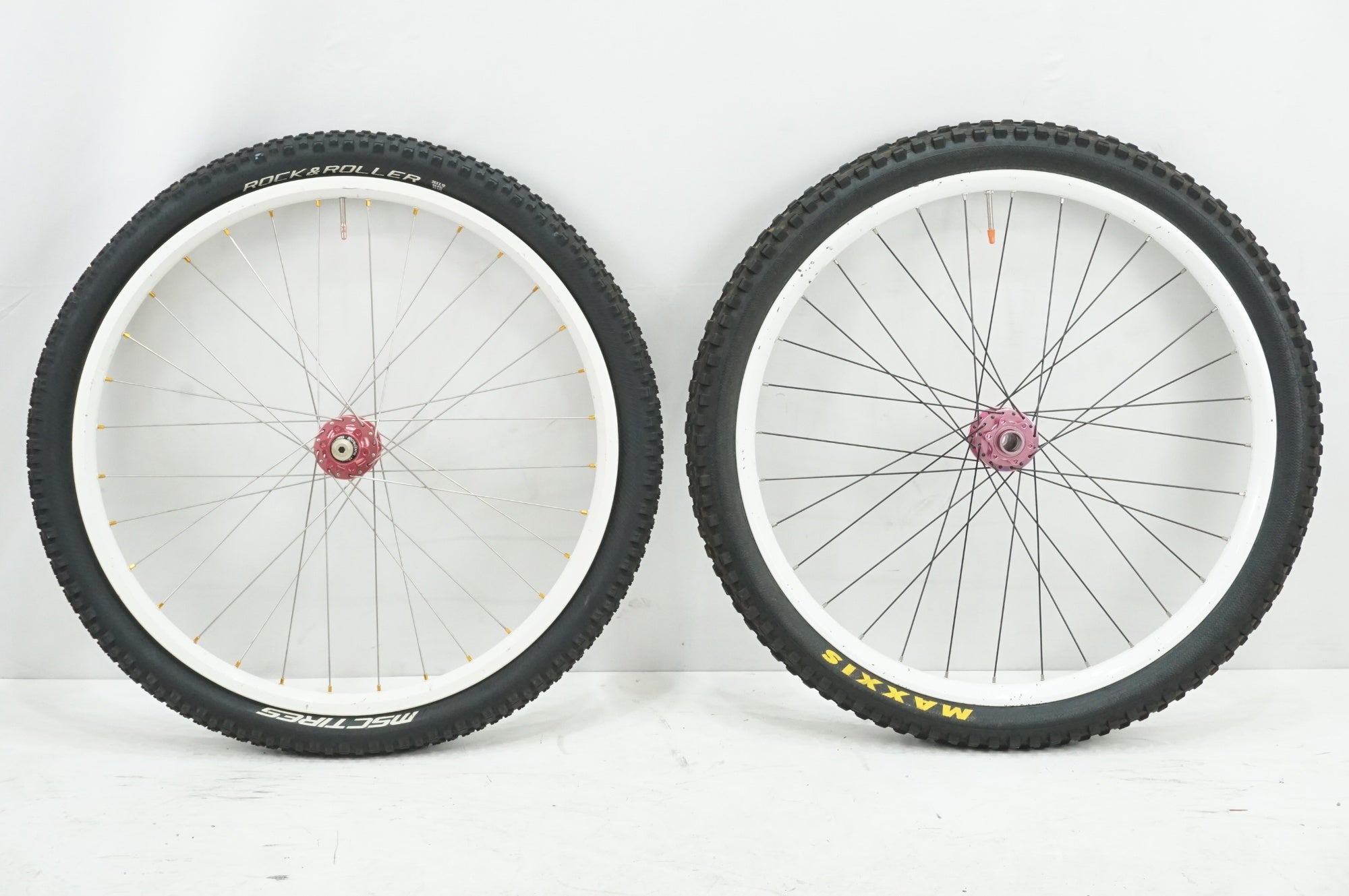 UNAUTHORIZED 「アンオーソライズド」 ハブ ノーブランドリム 手組 シマノ10S 26インチ ホイールセット / 大宮店