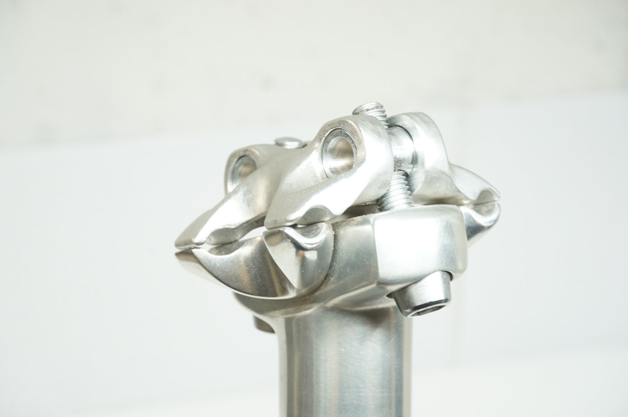 SIM WORKS 「シムワークス」 FROGGY 255mm φ27.2 シートポスト / 大宮