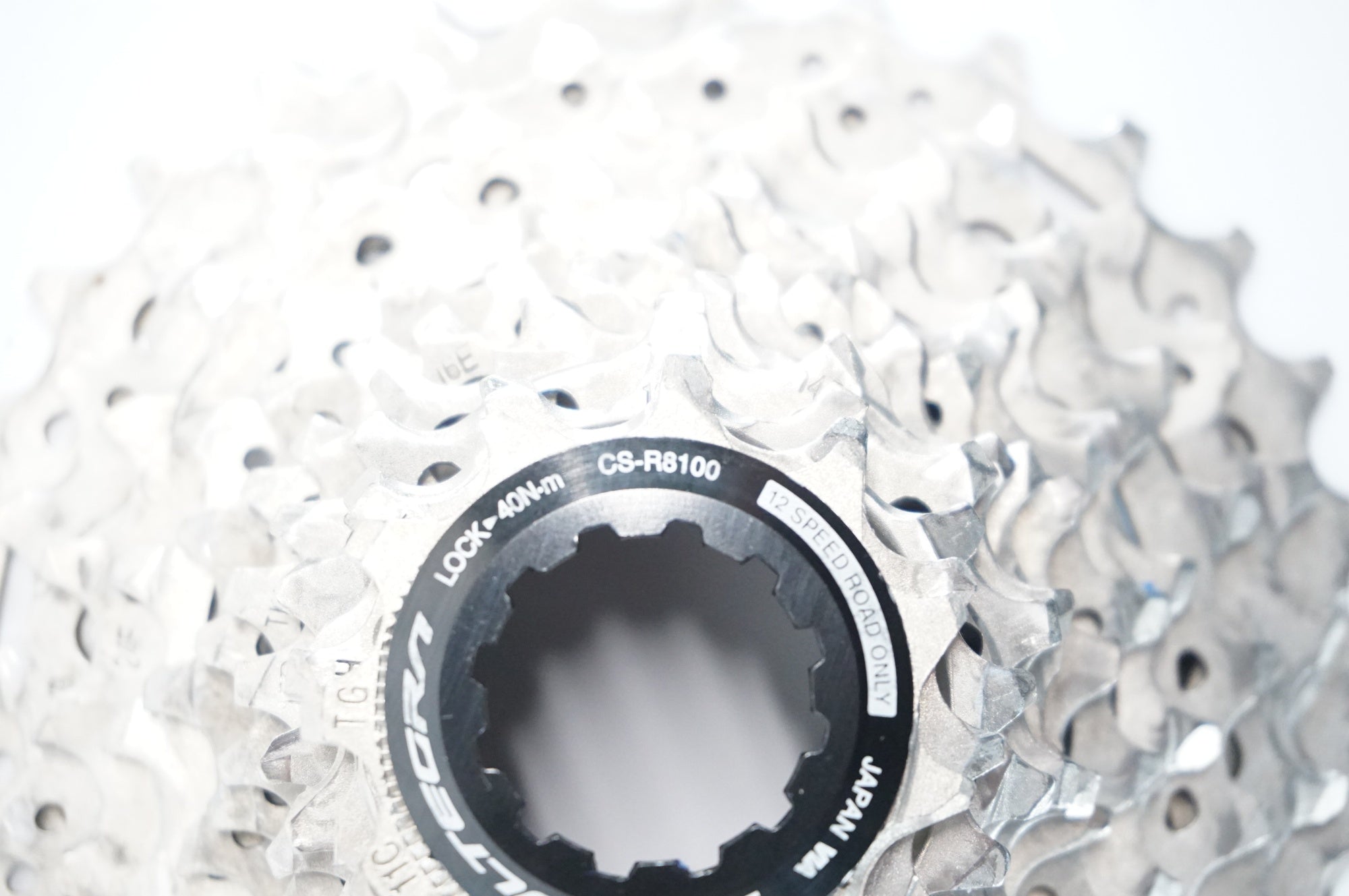 新品未使用ULTEGRA CS-R8100 スプロケット 12S 11-30T SHIMANO 「シマノ」 ULTEGRA CS-R8100 12S 11-30T スプロケット