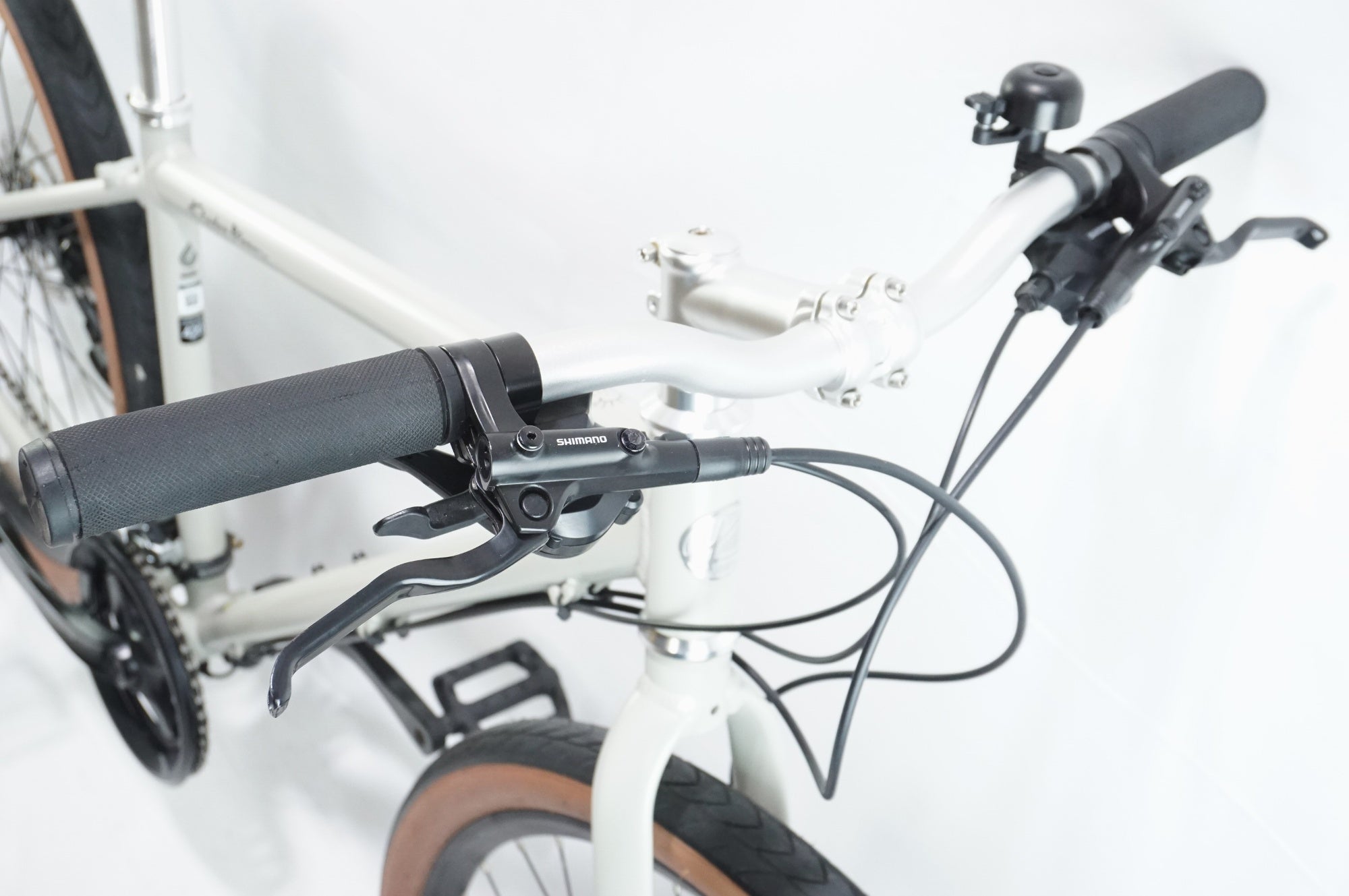 KHODAABLOOM 「コーダブルーム」 KESIKI 2024年モデル 27.5インチ クロスバイク / 有明ガーデン店