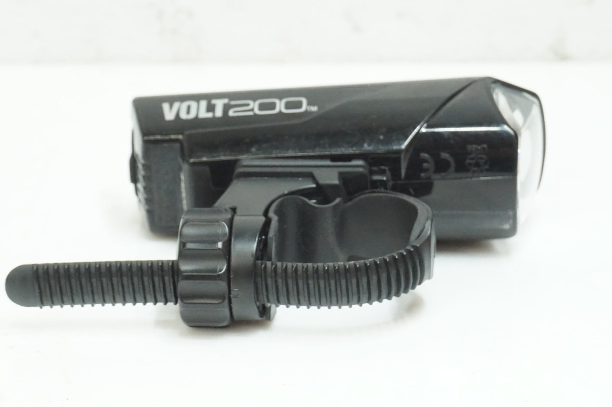 CATEYE 「キャットアイ」 VOLT200 フロントライト / 大宮店