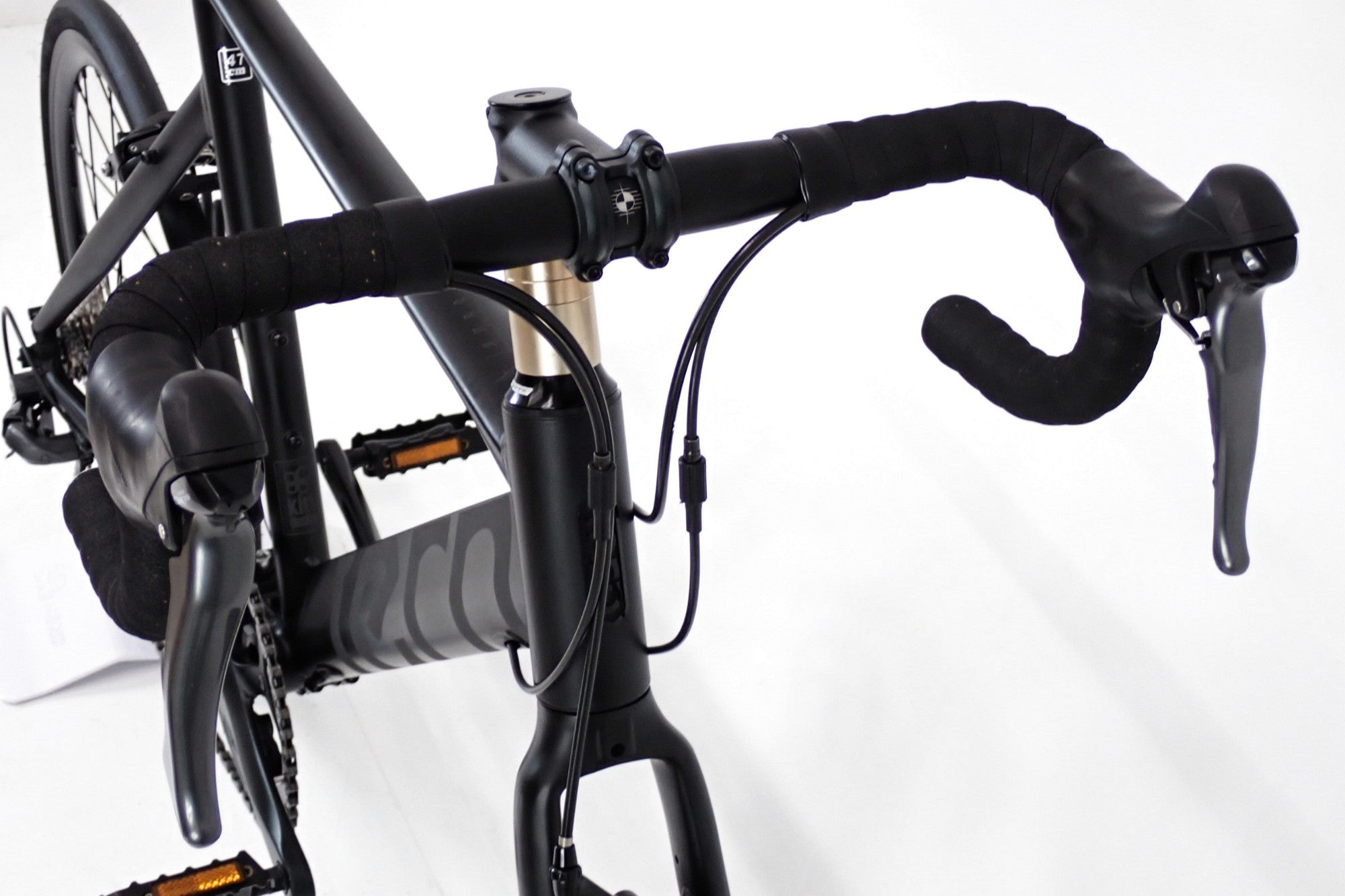 TERN SURGE PRO 2020年モデル ミニベロ IT4DDCATPMYO / 自社在庫