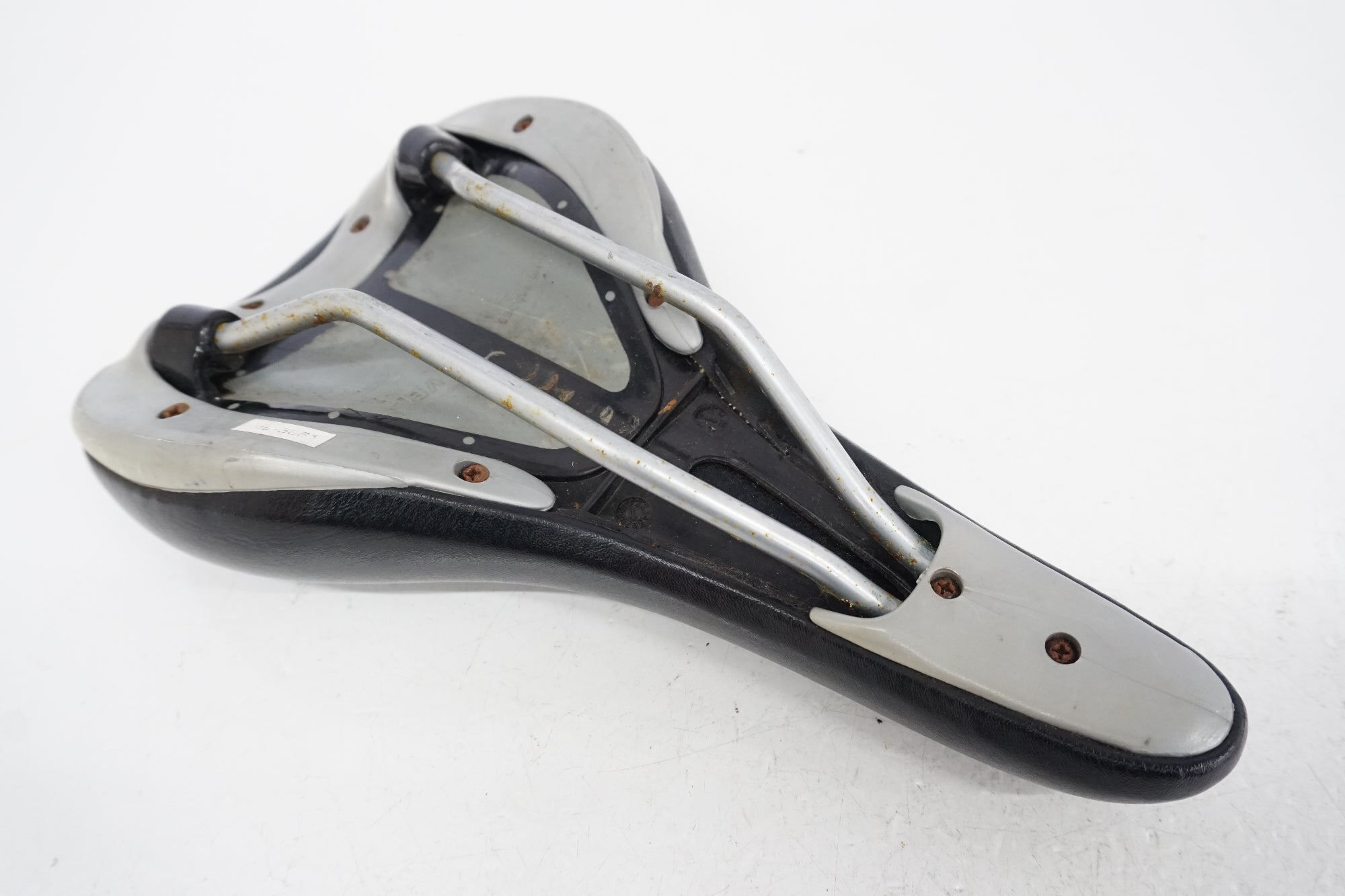 VELO 「ベロ」 サドル / 浜松店