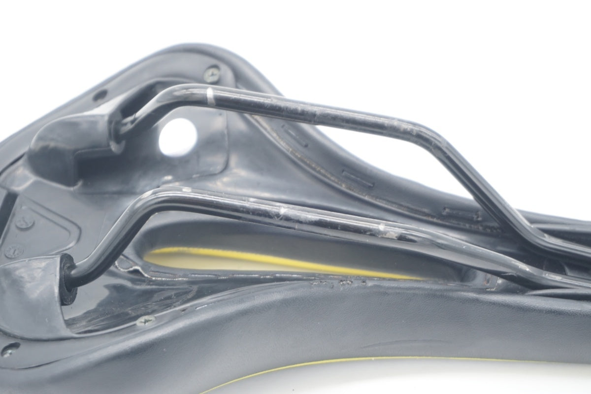 GORIX 「ゴリックス」 TOURING G100 サドル / 滋賀大津店