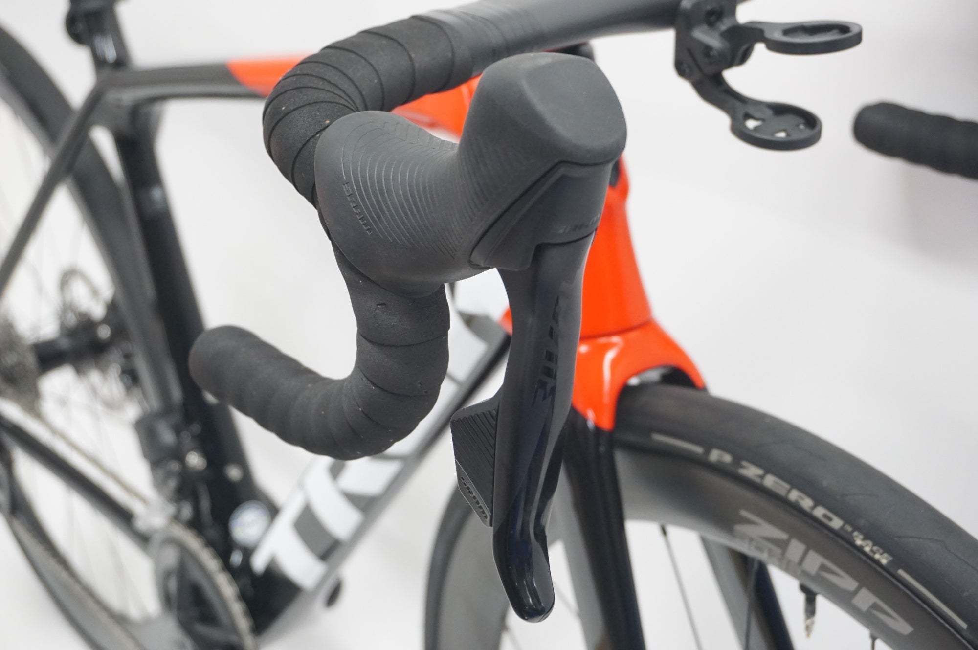 TREK 「トレック」 EMONDA SL DISC 2021年モデル ロードバイク / 福岡店