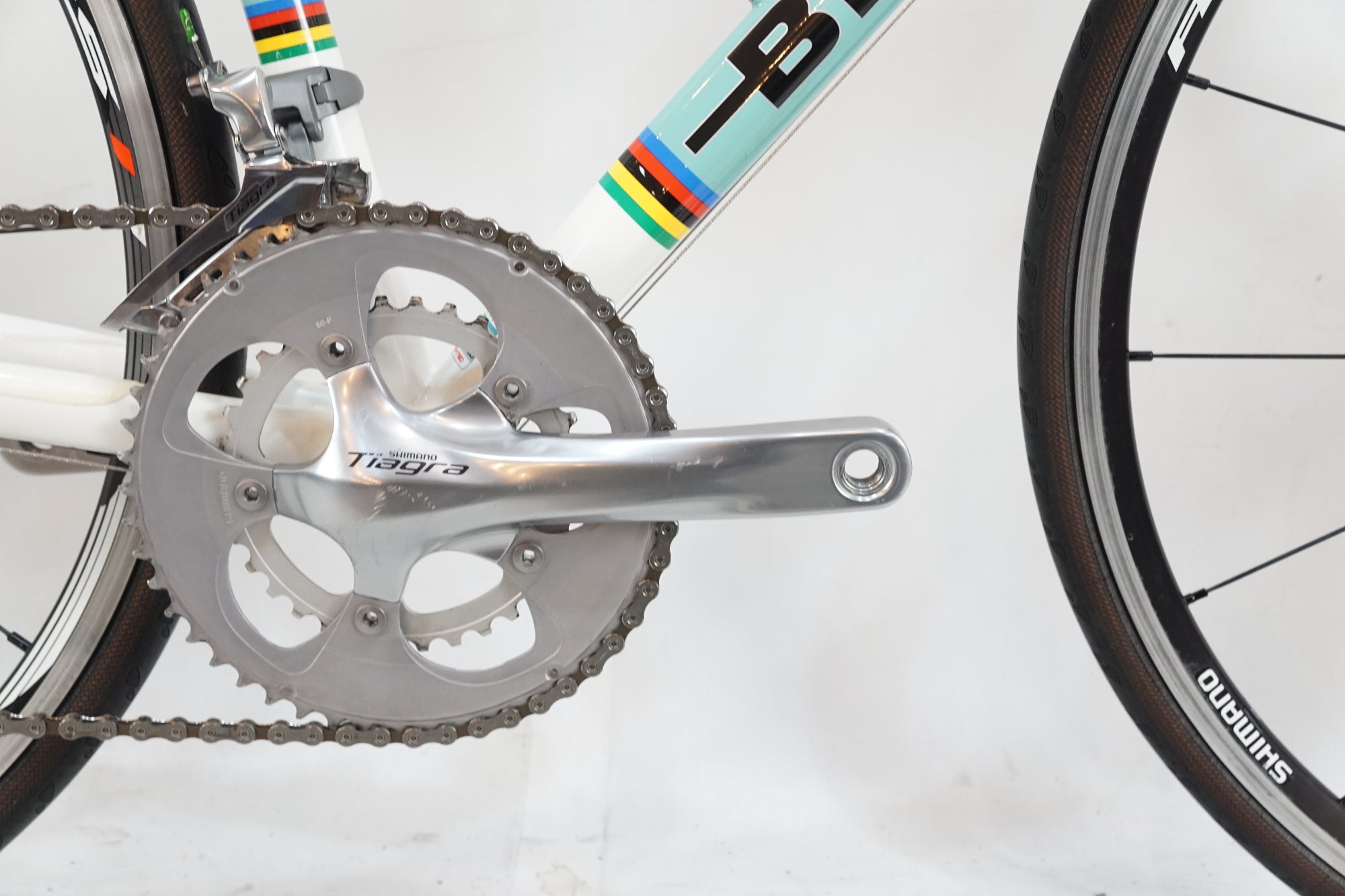 2013 Bianchi Imola – Specs, Comparisons, Reviews – 99 Spokes