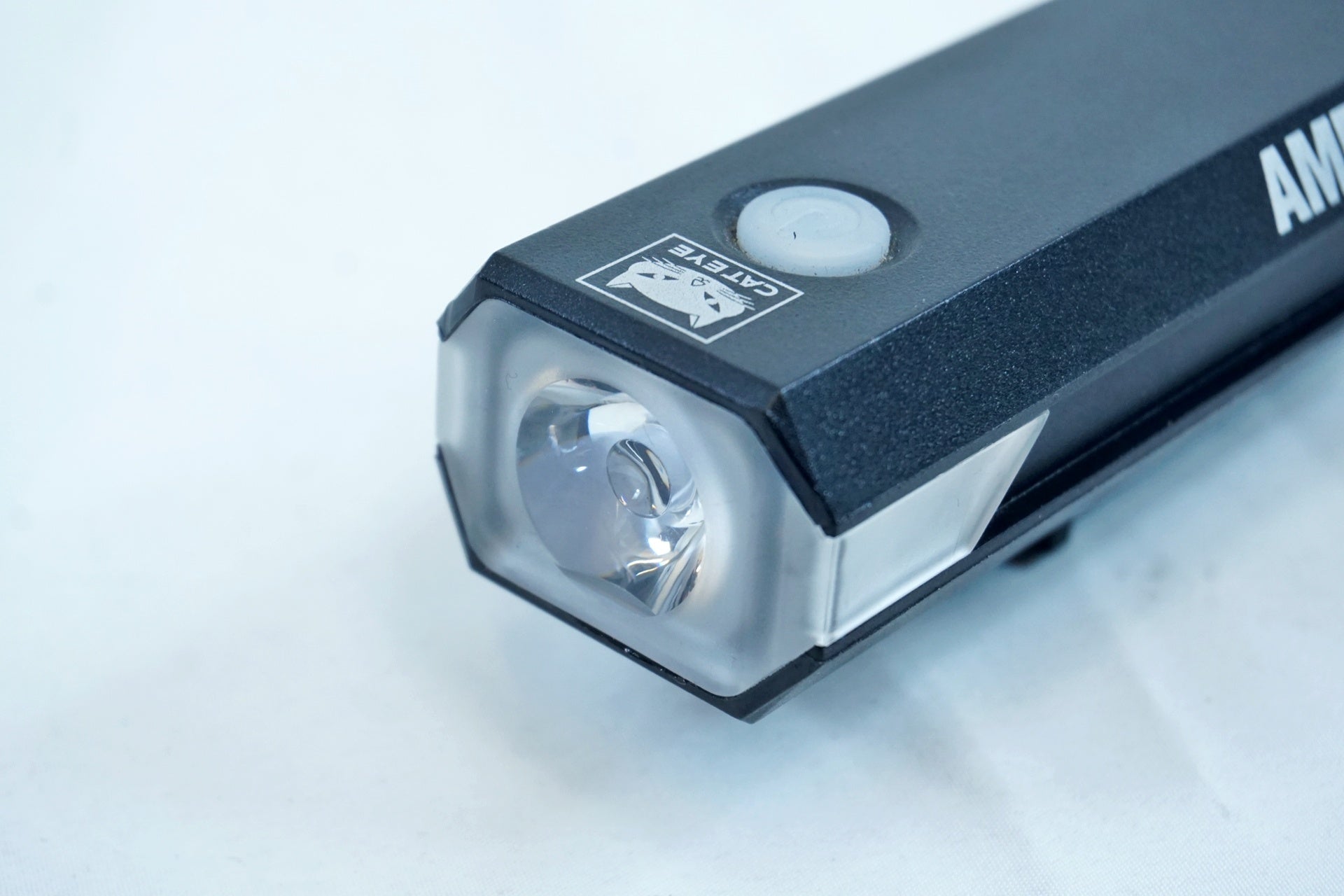 CATEYE 「キャットアイ」 AMPP 300 フロントライト / 有明ガーデン店