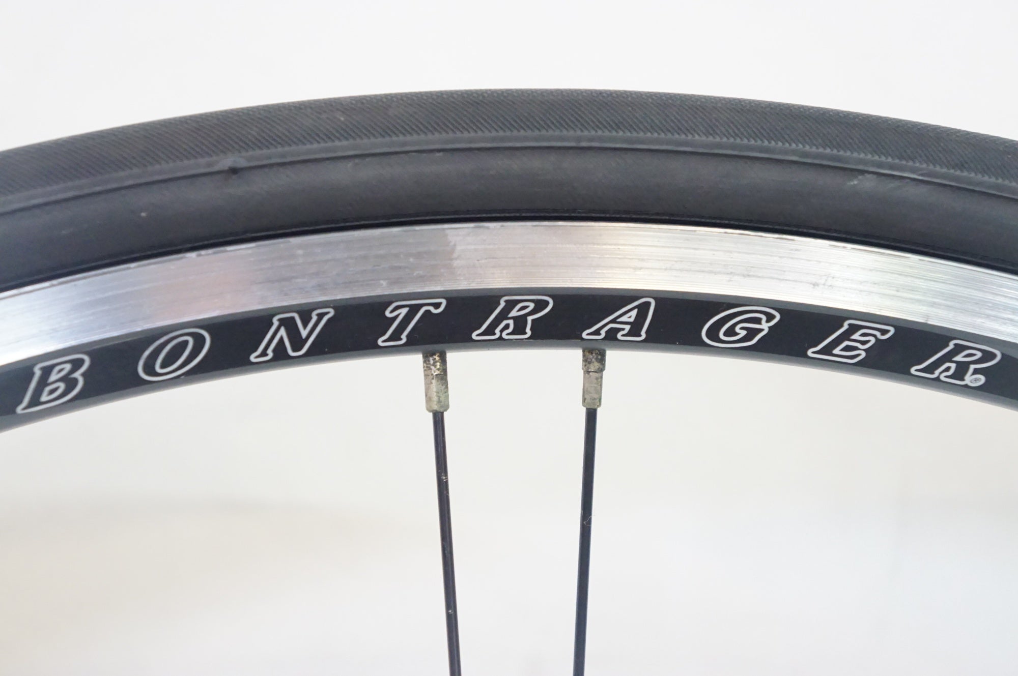 BONTRAGER 「ボントレガー」 SELECT フロントホイール / 熊谷本店