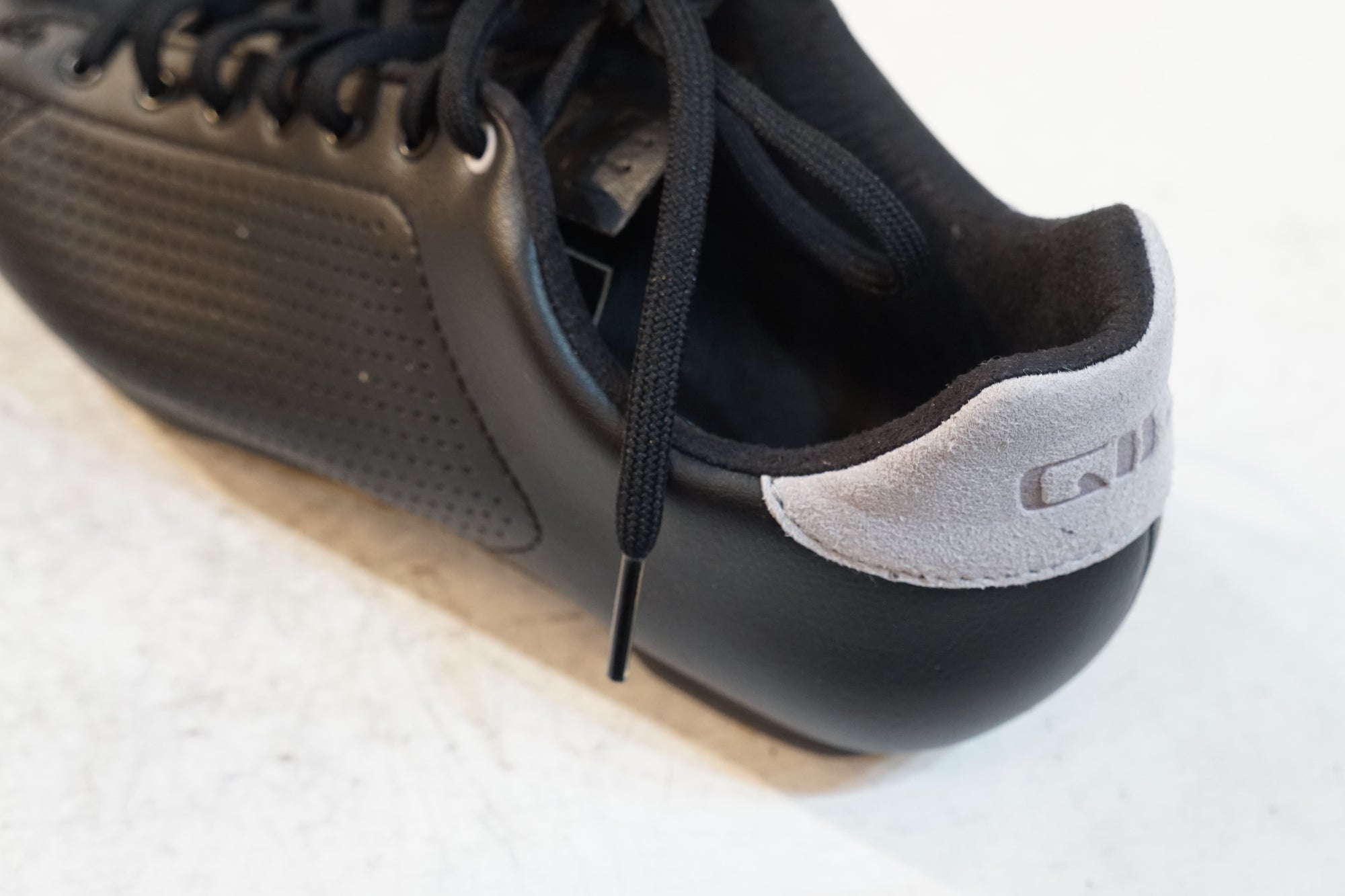 GIRO 「ジロ」 REPUBLIC 24.5cm シューズ / バイチャリ浦和ベース