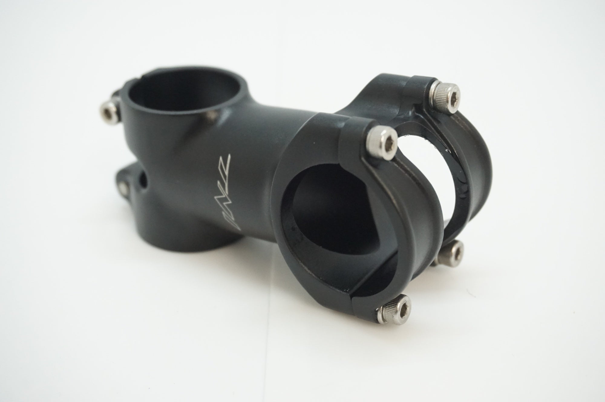 TNI 「ティーエヌアイ」 HELIUM φ31.8 60mm ステム / 福岡店